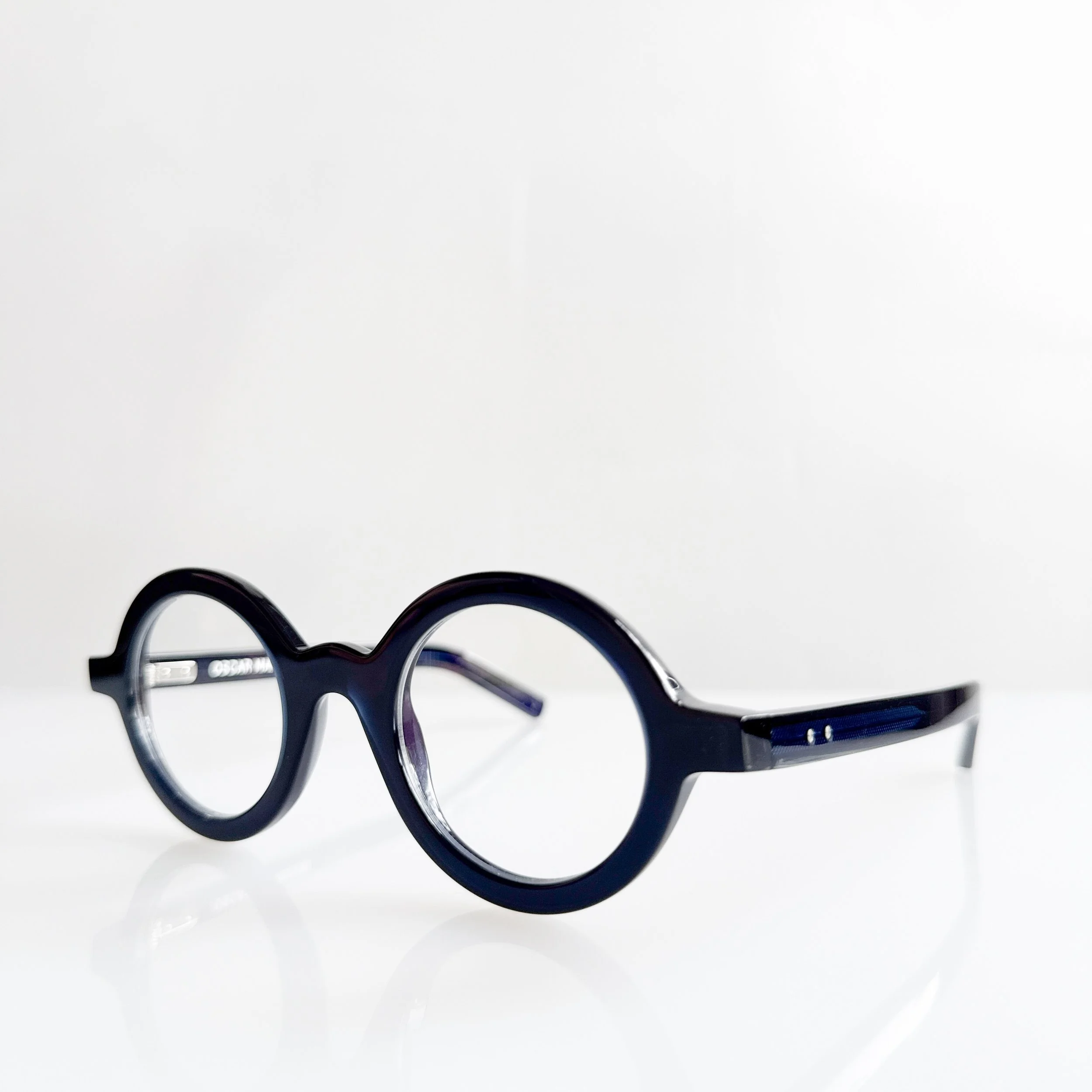 oscar-magnuson-harrie-om2-deep-ink-chicago-eyeglasses-stores-2.jpg