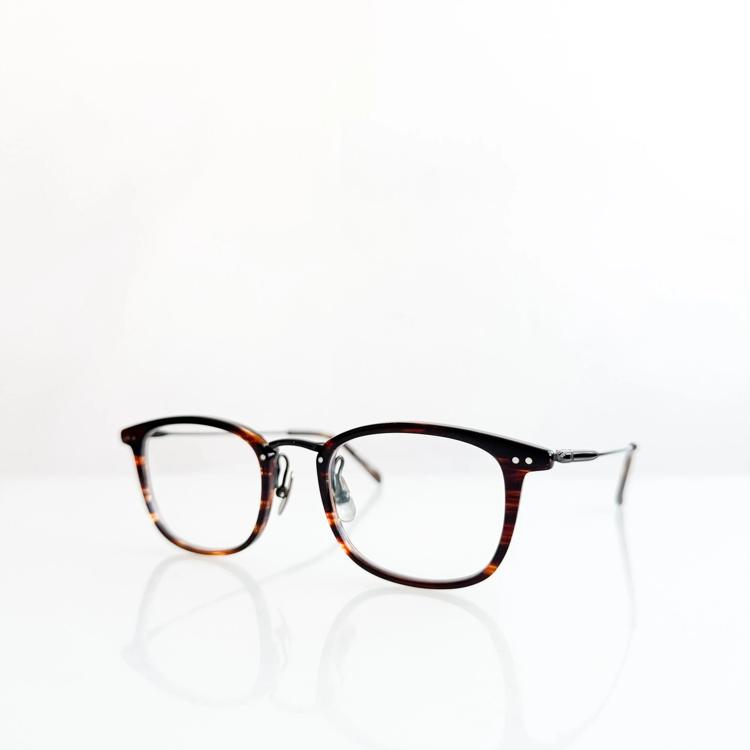 yellows-plus-warren-c453bk-delicated-demi-black-masunaga-2.jpg