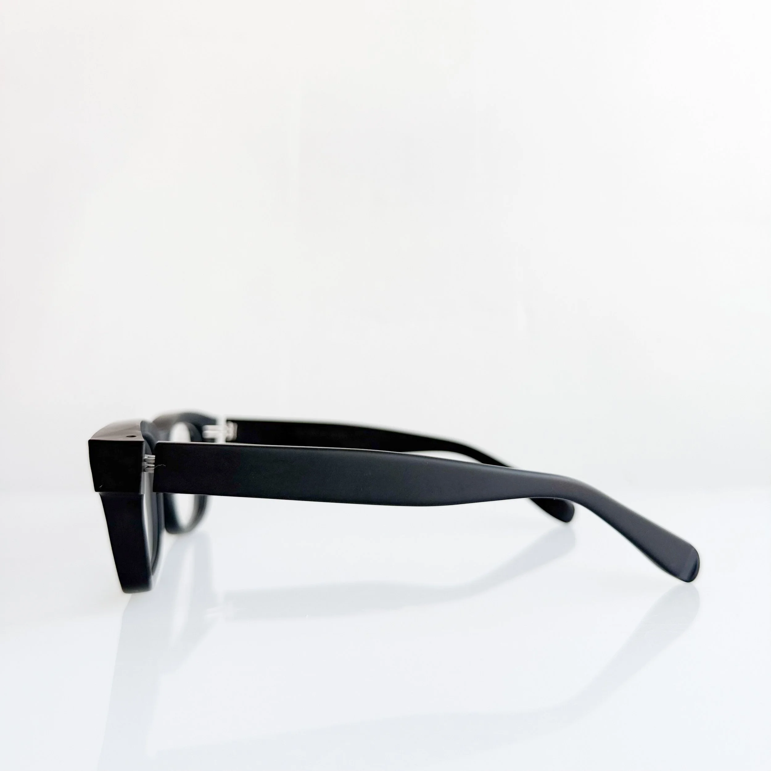 factory900-retro-rf-065-col-001m-matte-black-limited-edition-3.jpg