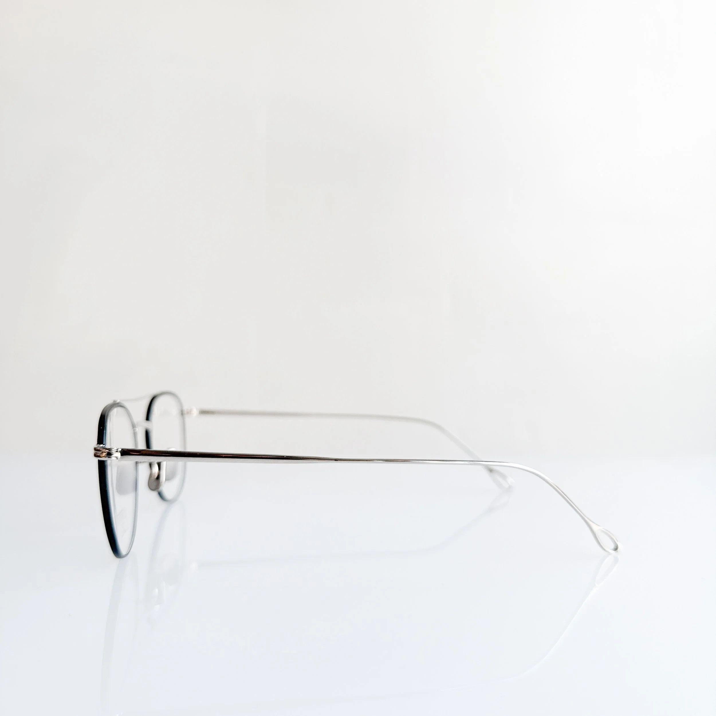 eyevan-7285-149-c805800-silver-high-quality-glasses-chicago-4.jpg