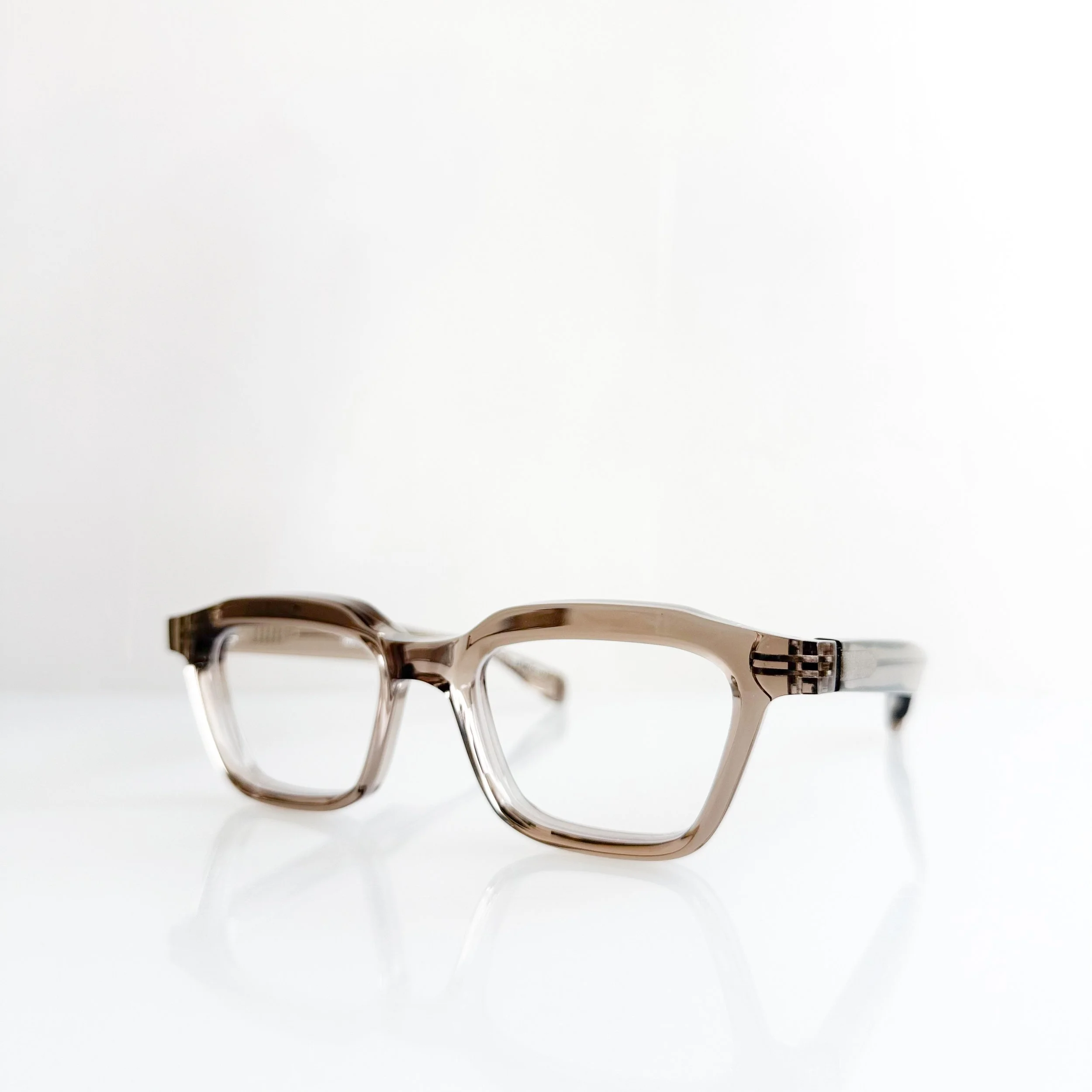 factory-900-retro-rf-073-col-897-greige-modern-glasses-women-2.jpg