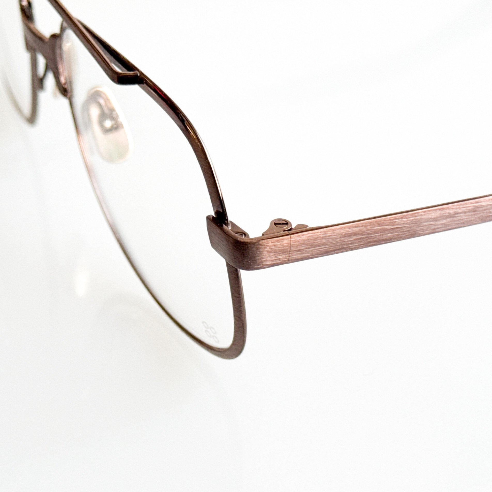 yellows-plus-lionel-c8-dark-copper-aviator-glasses-masunaga-5.jpg