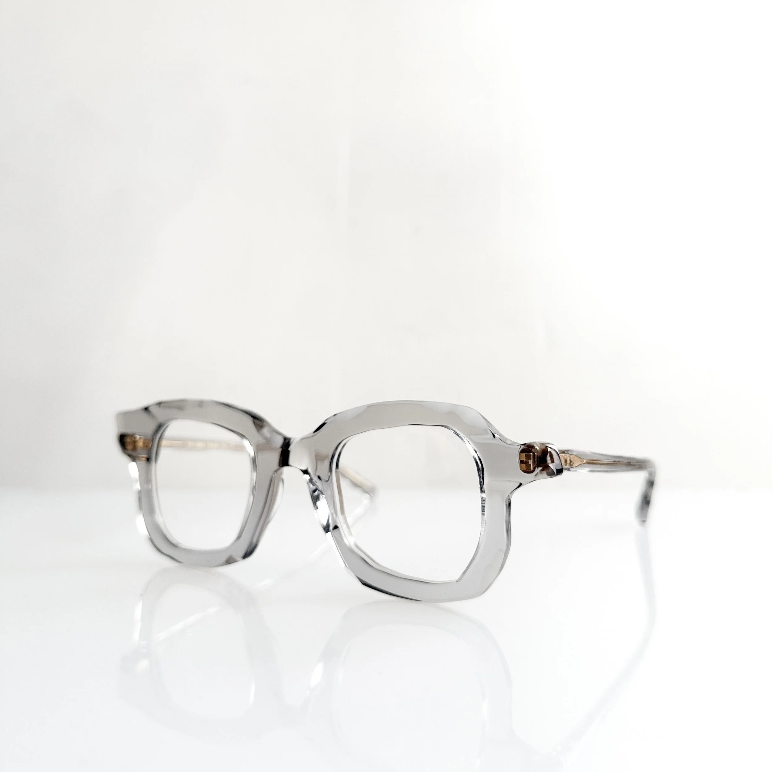 masahiro-maruyama-sculpt-mm-0068-no-3-clear-gray-glasses-4.jpg