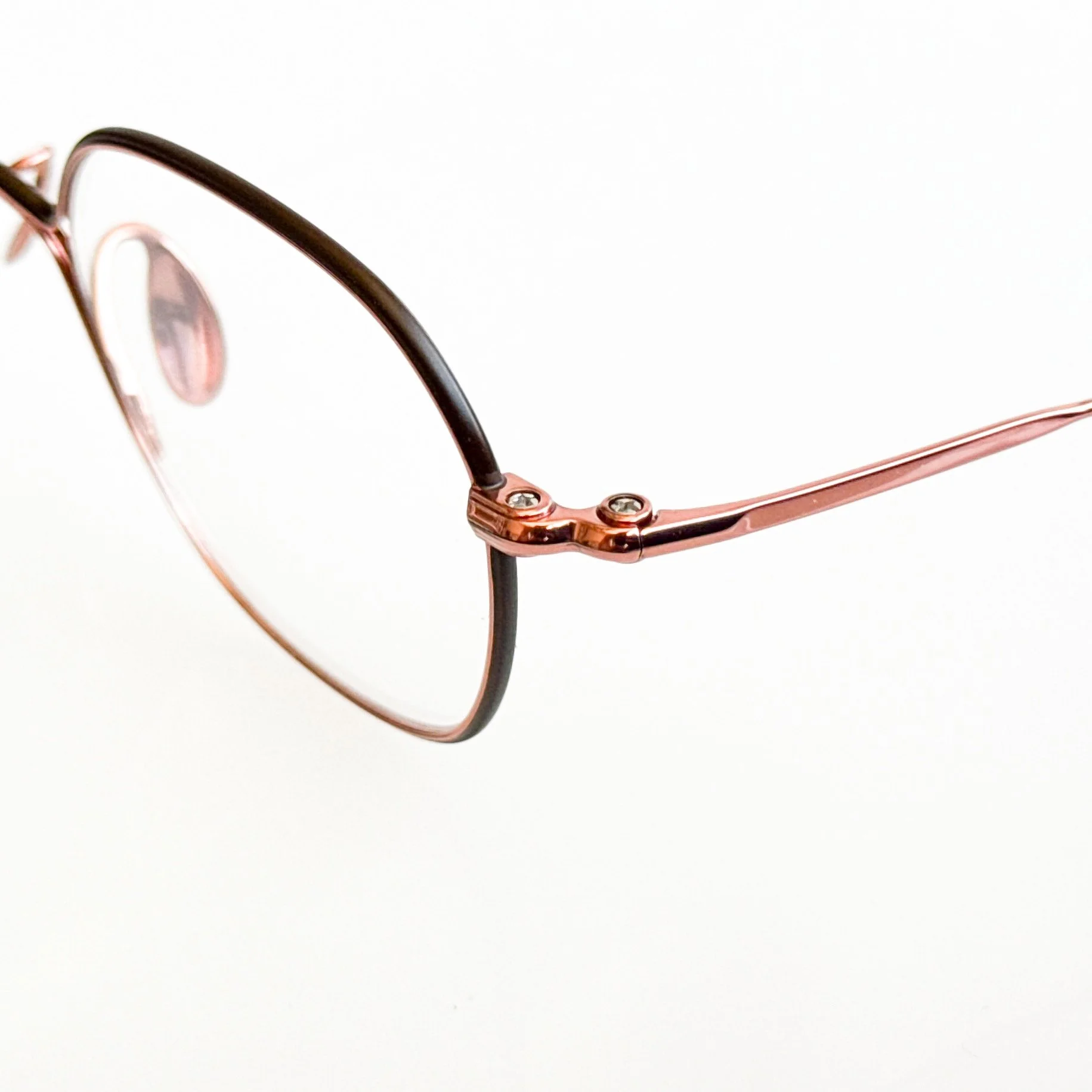 yuichi-toyama-price-albers-u-156-col-02-copper-brown-glasses-5.jpg