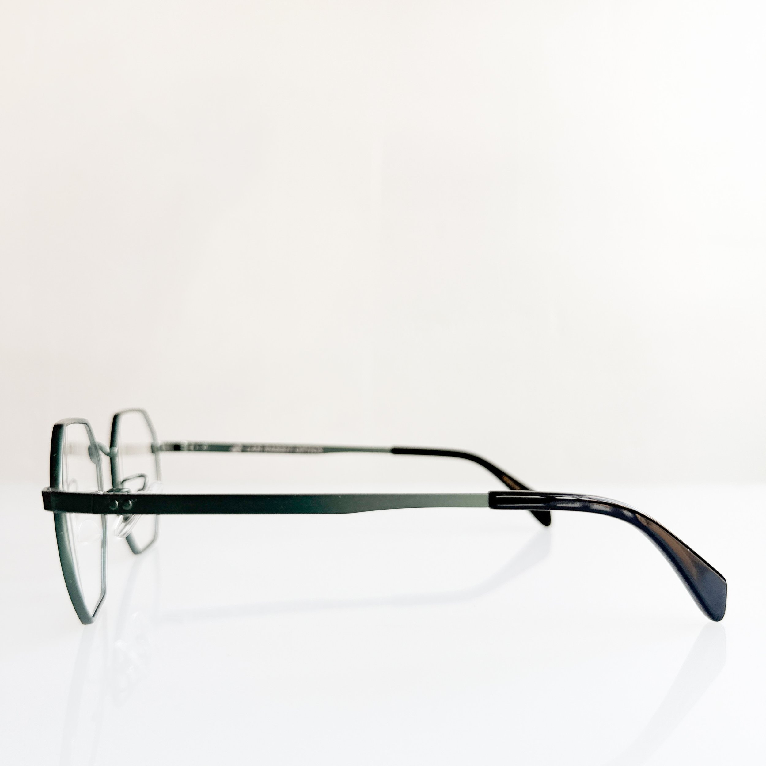 lab-rabbit-optics-avec-sage-green-octagonal-glasses-frames-3.jpg