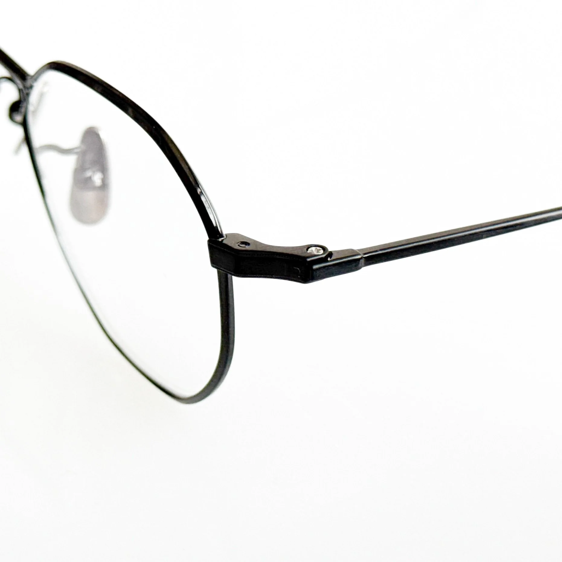 yuichi-toyama-glasses-herbert-u-108-col-20-hairline-black-8.jpg