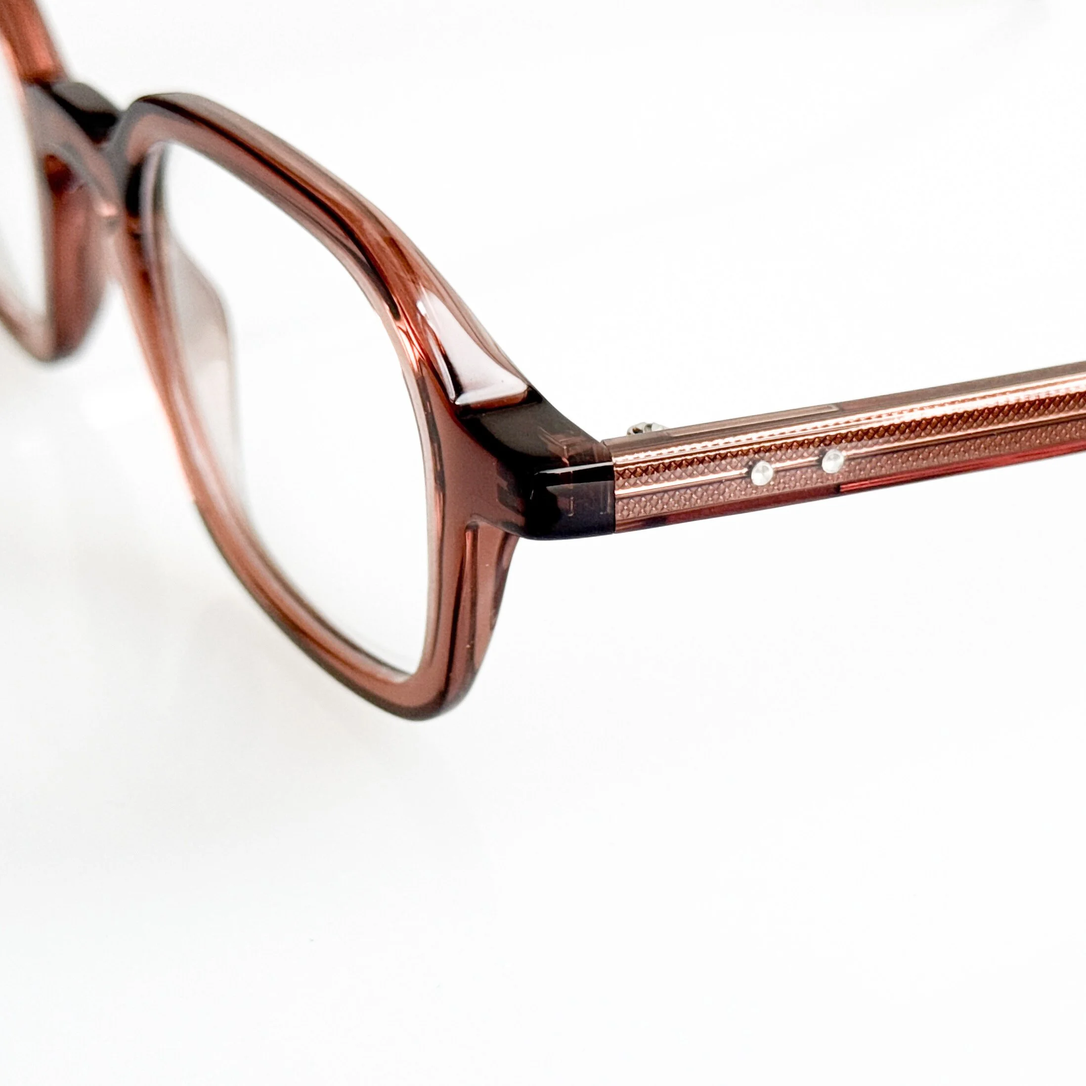 oscar-magnuson-frank-om1-crystal-brown-chicago-optical-shops-5.jpg