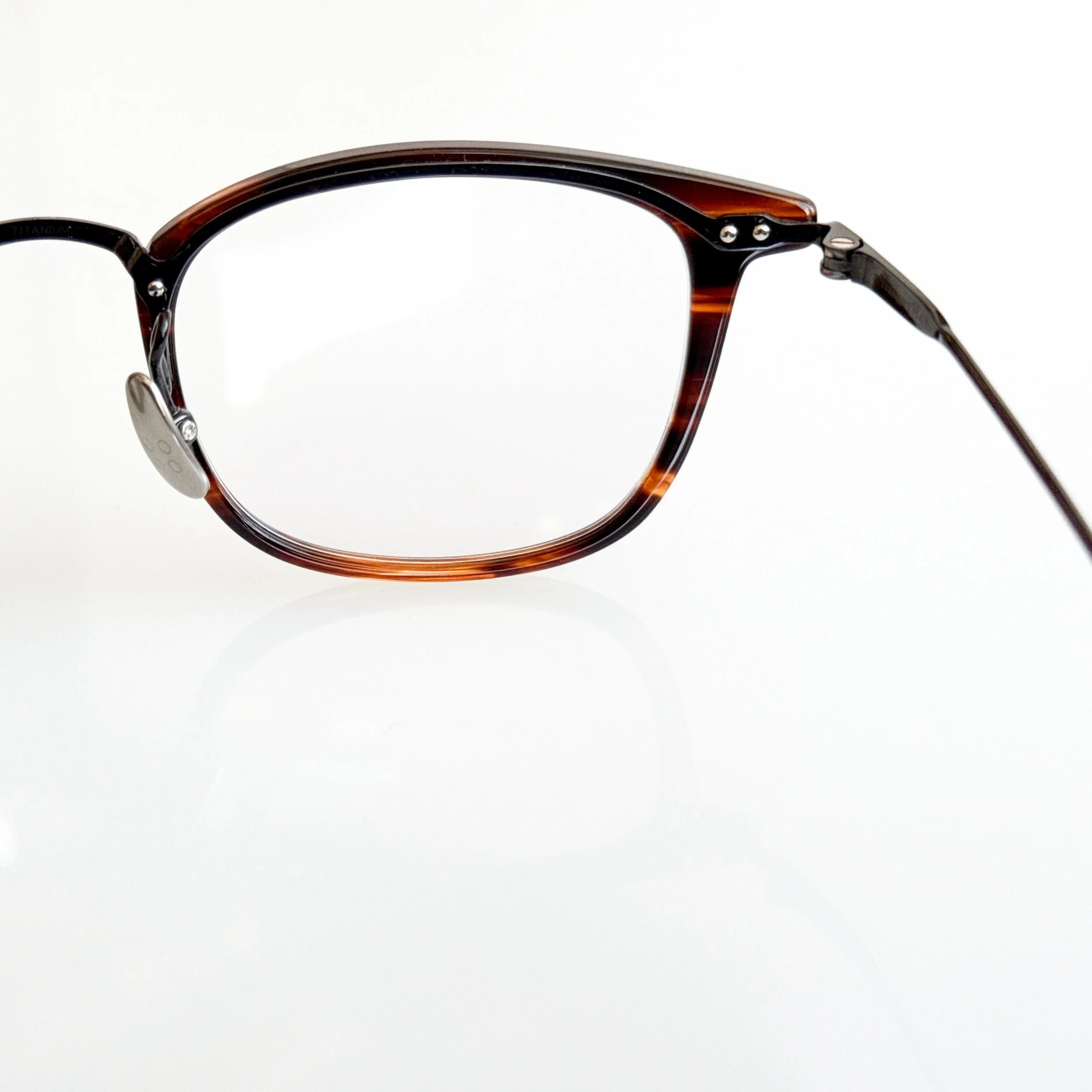 yellows-plus-warren-c453bk-delicated-demi-black-masunaga-4.jpg