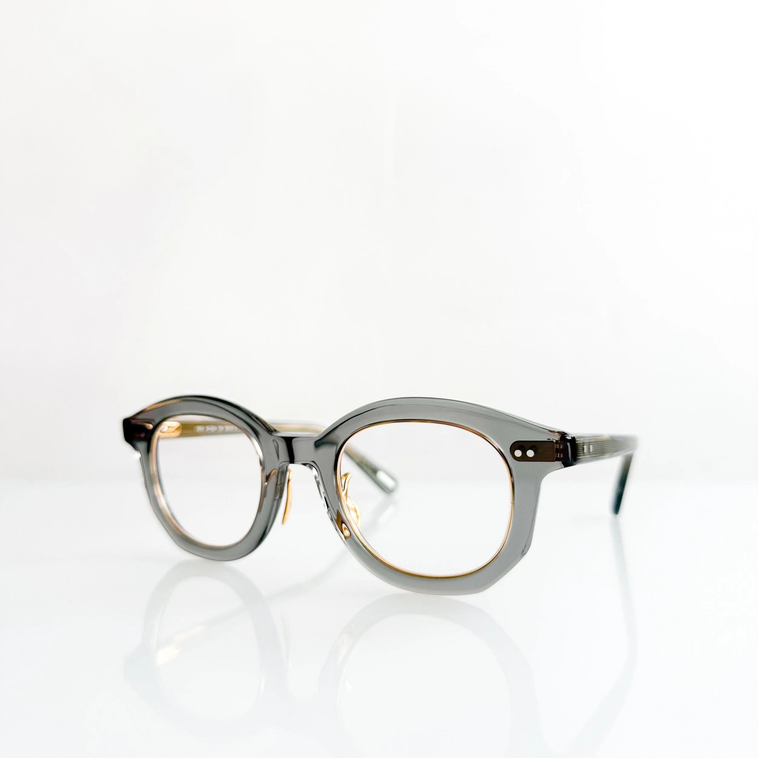 yuichi-toyama-glasses-yyz-u-181-col-04-clear-gray-gold-sale-2.jpg
