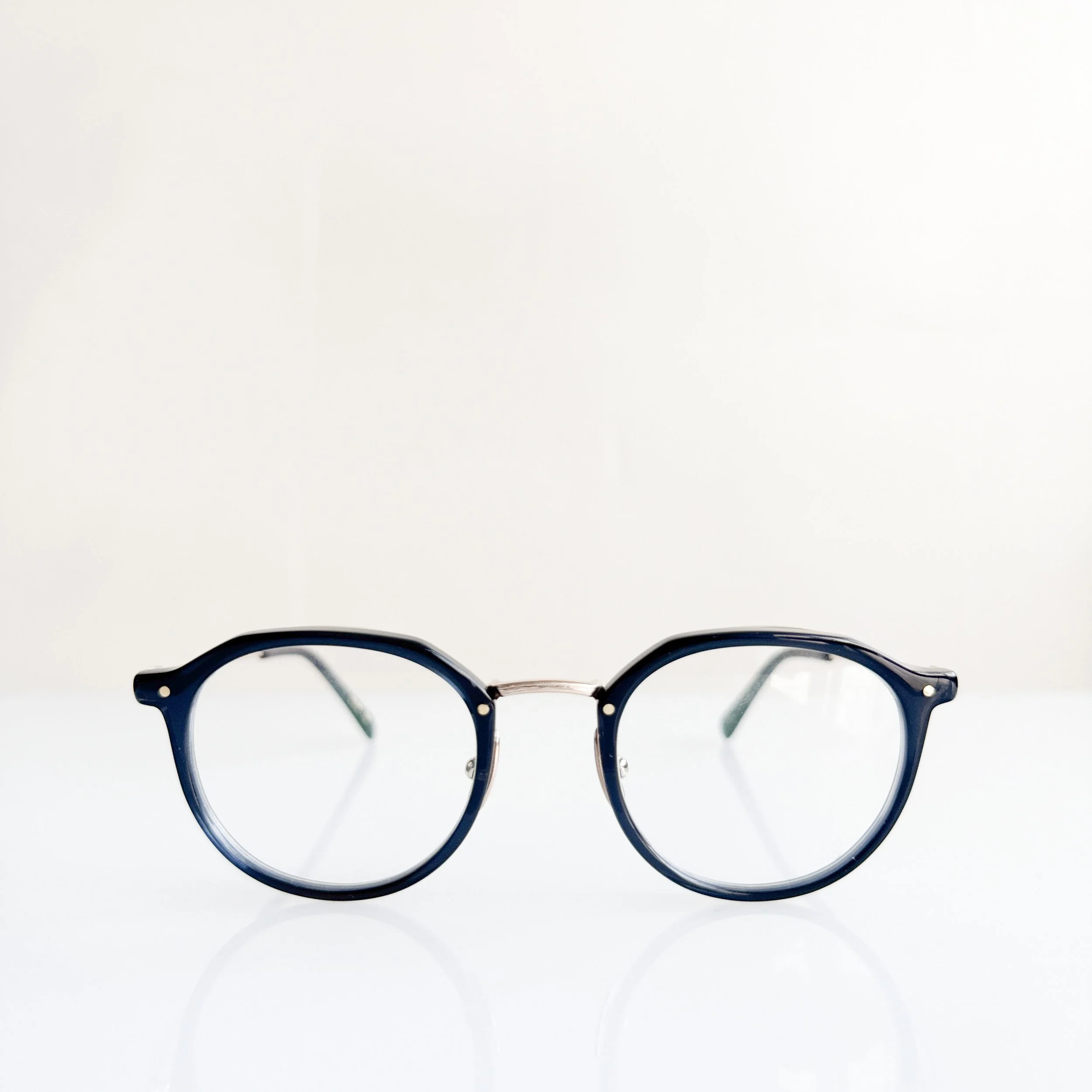yellows-plus-gloria-c557-mid-night-blue-gold-eyewear-glasses.jpg