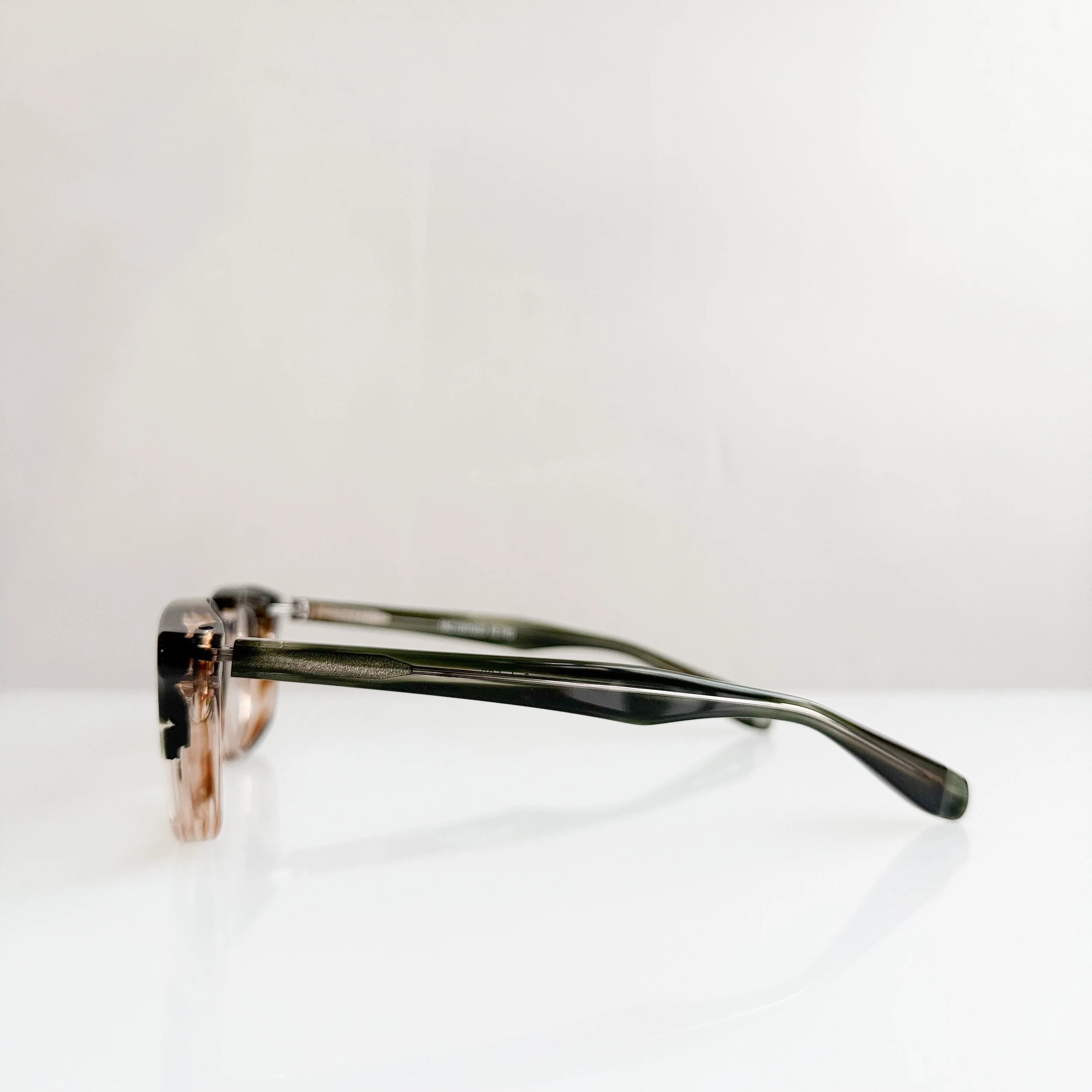 factory900-retro-rf-220-col-592-green-eyewear-enthusiasts-4.jpg