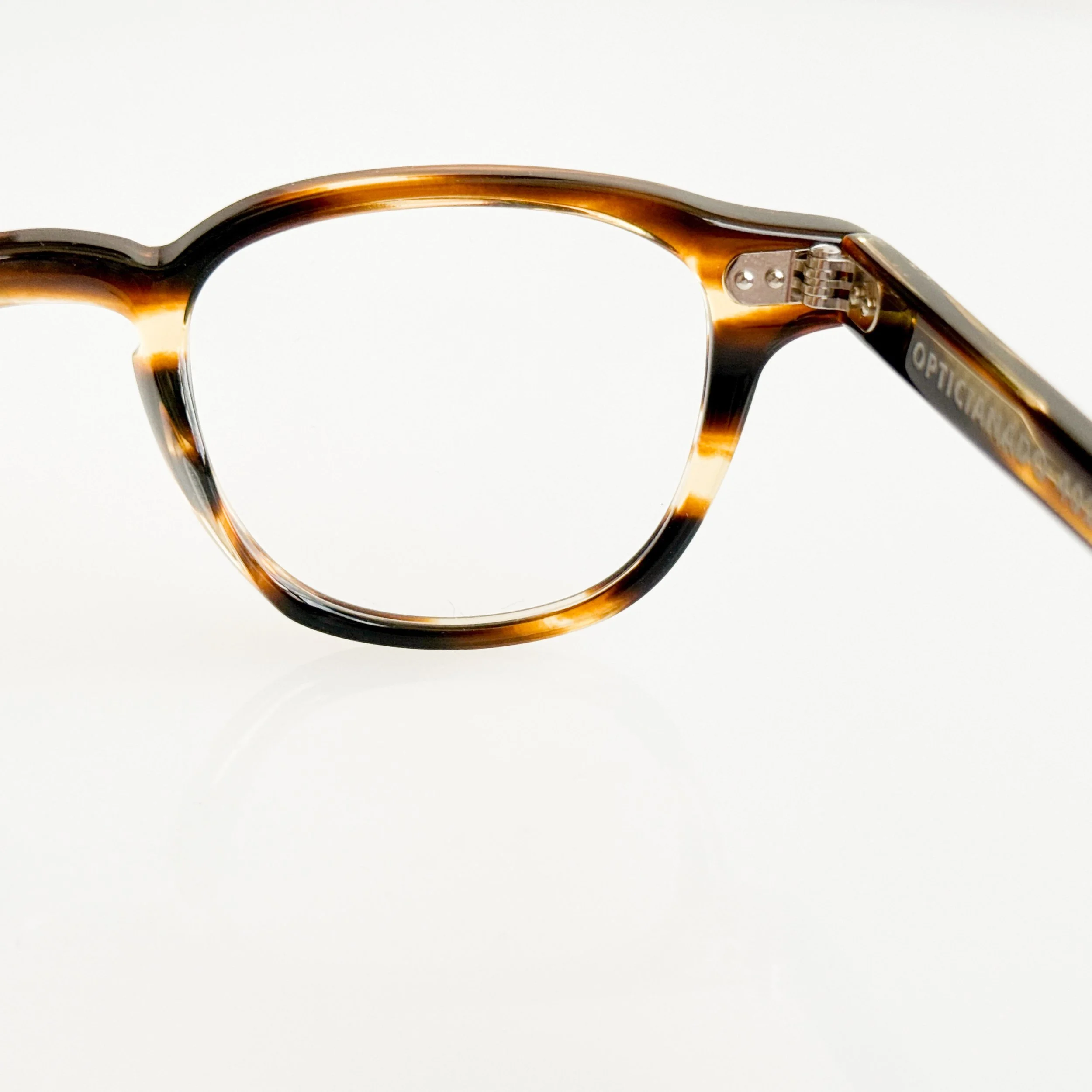 opticianado-402-col-tg-high-end-stylish-funky-eyewear-shops-4.jpg