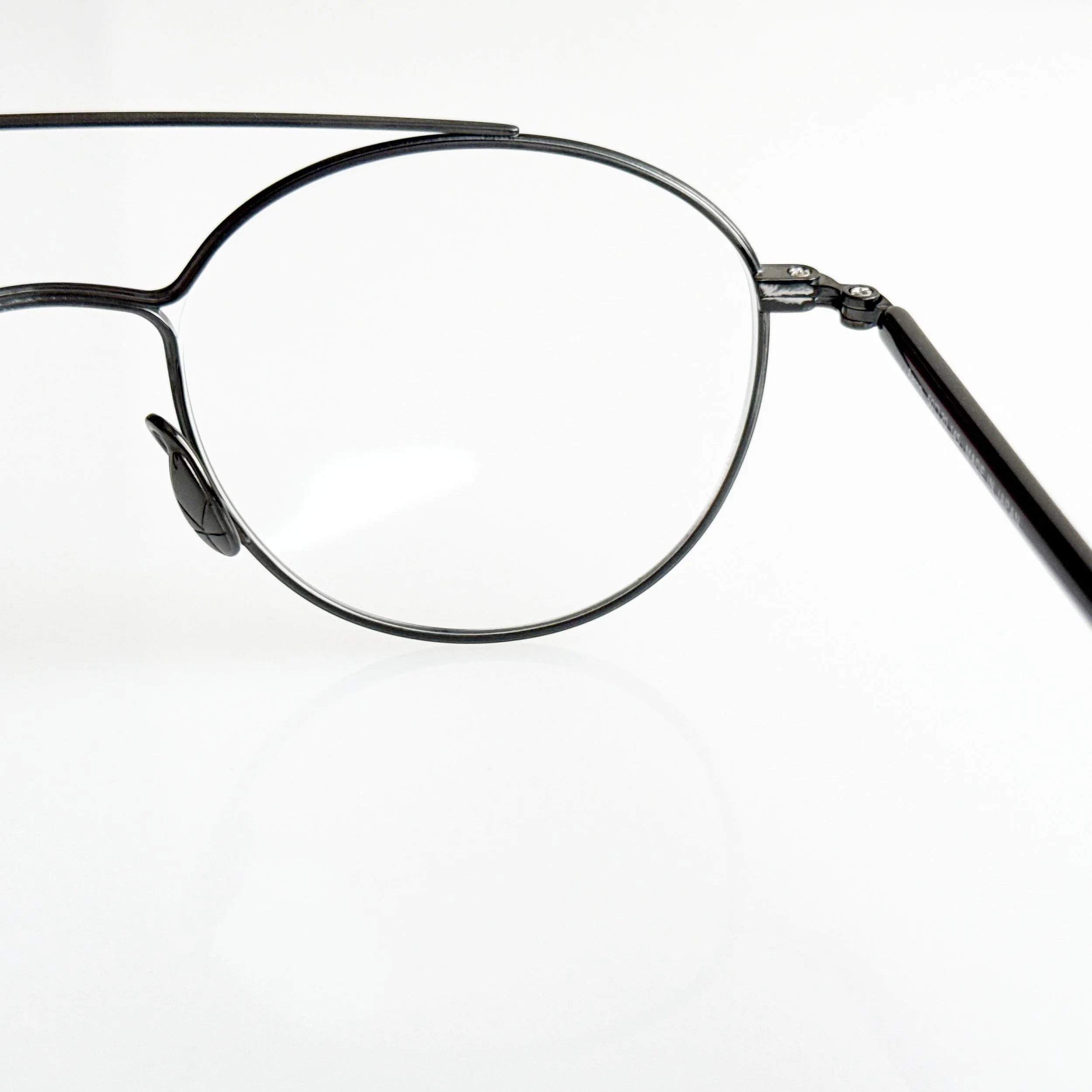yuichi-toyama-eyewear-aaron-u-177-col-4-susu-black-chicago-4.jpg