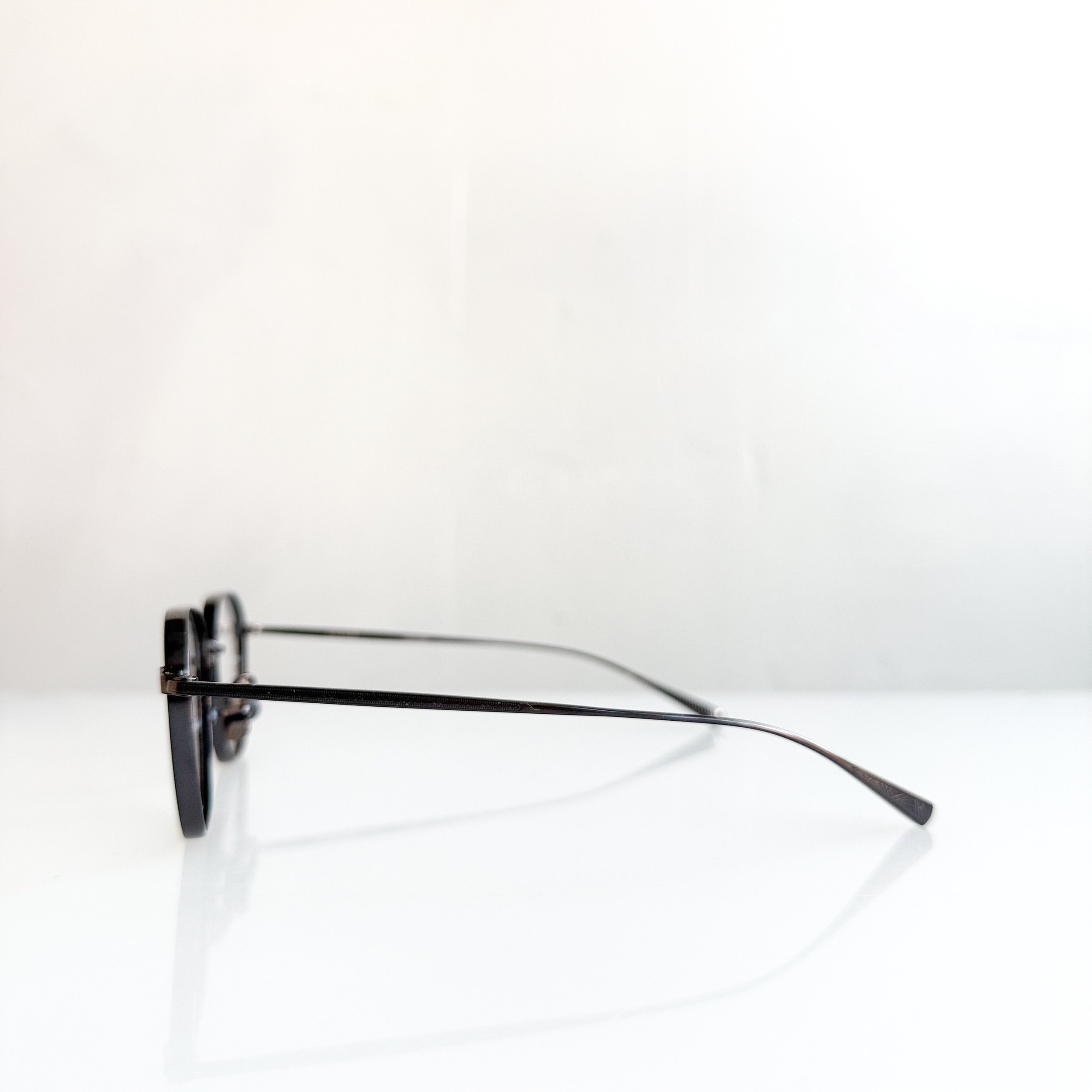 eyevan-7285-minotaur-gnbk-c-where-to-buy-japanese-eyeglasses-4.jpg
