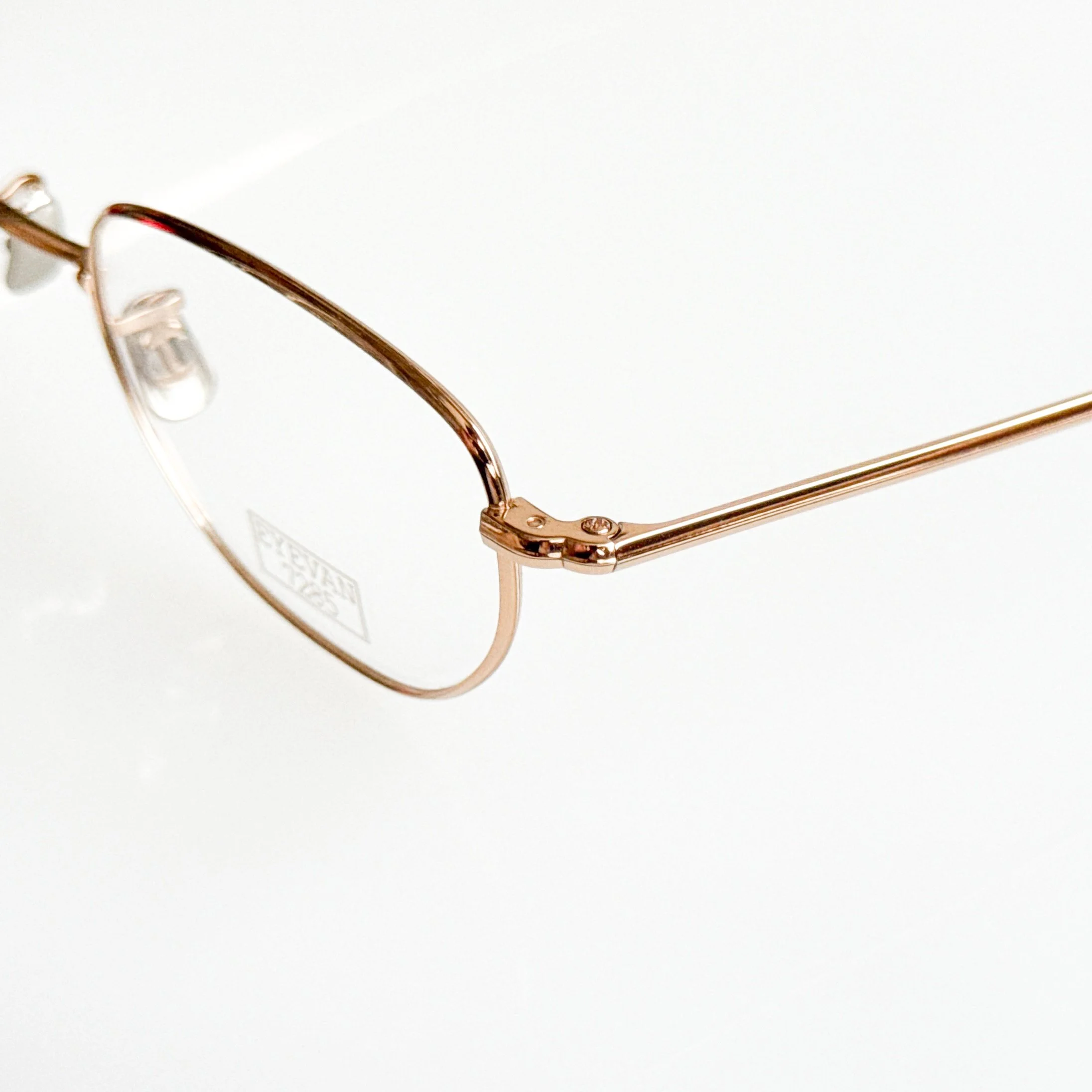 eyevan-7285-161-48-c-900-dark-gold-oval-glasses-frames-5.jpg