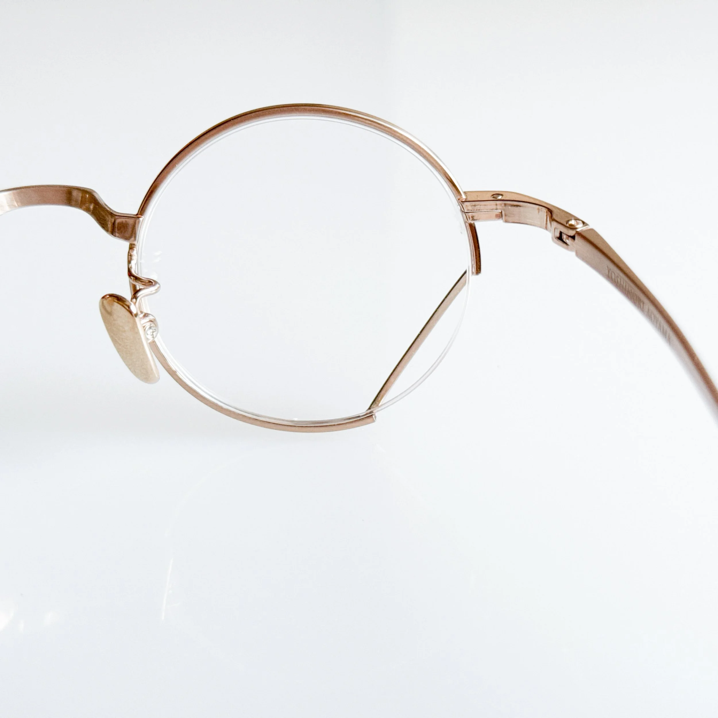 yoshinori-aoyama-ya-030-col-01-shearing-gold-brown-eyewear-8.jpg
