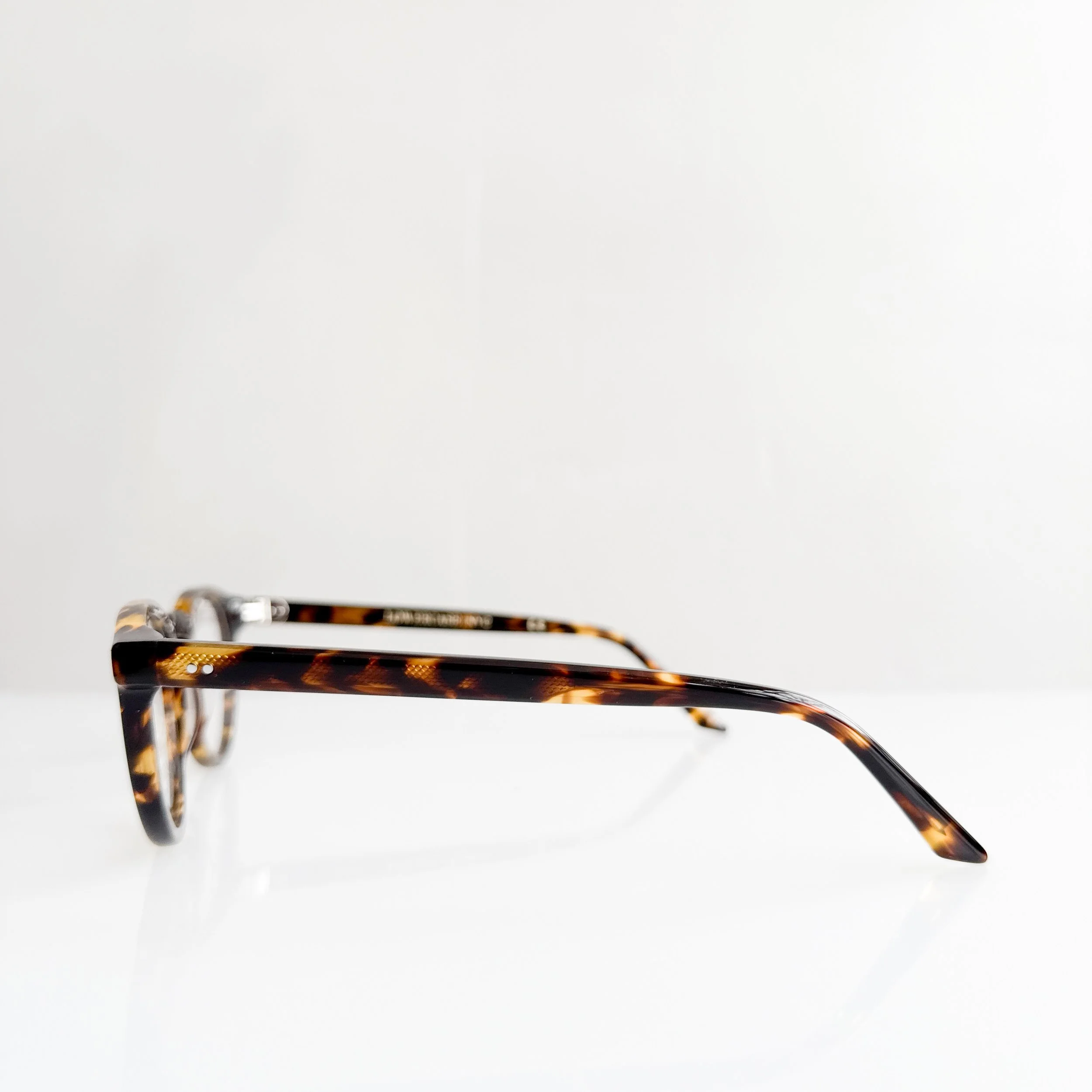 lowercase-nyc-billie-yellow-tortoise-shell-glasses-chicago-4.jpg