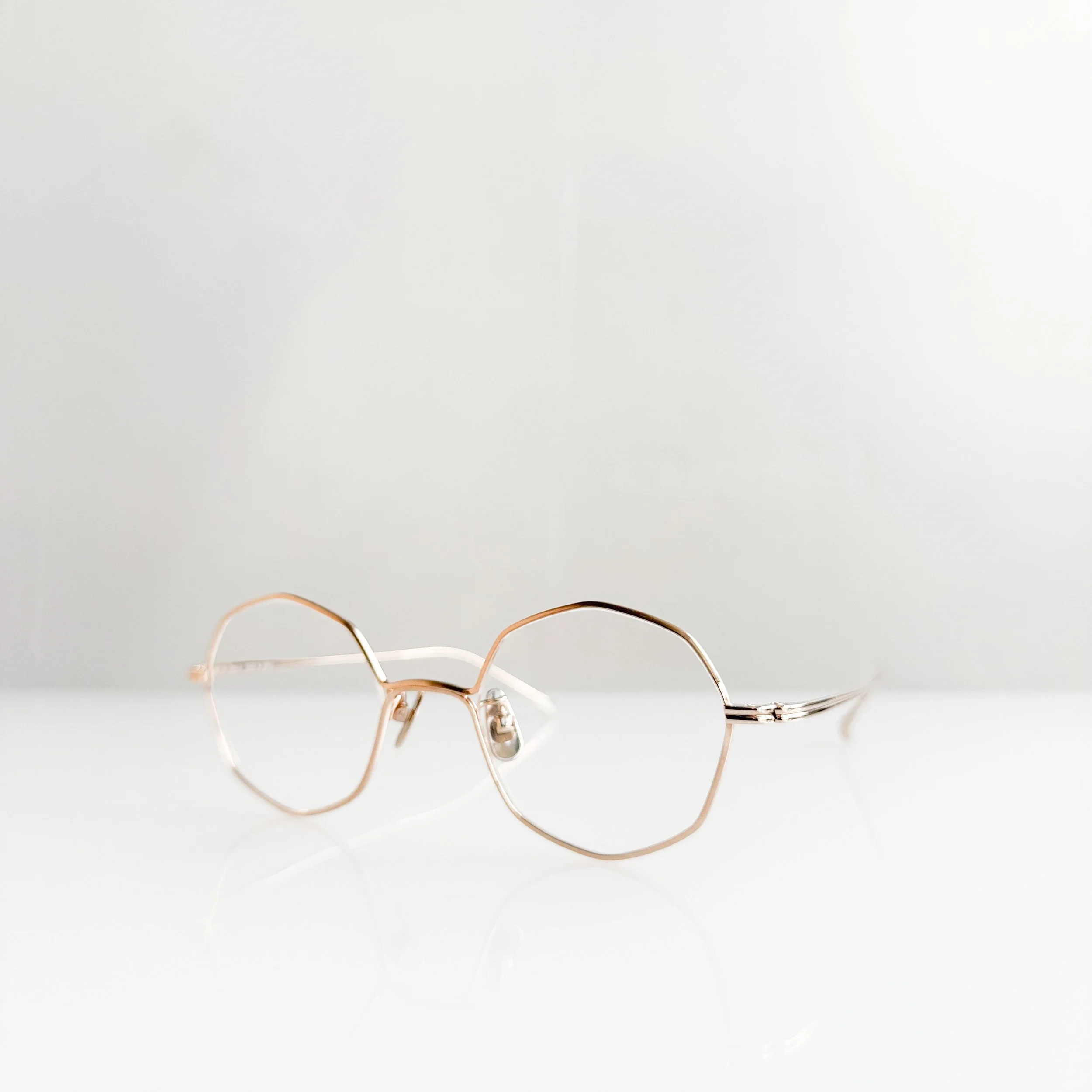 yuichi-toyama-brandt-u-147-col-3-gold-octagonal-glasses-3.jpg