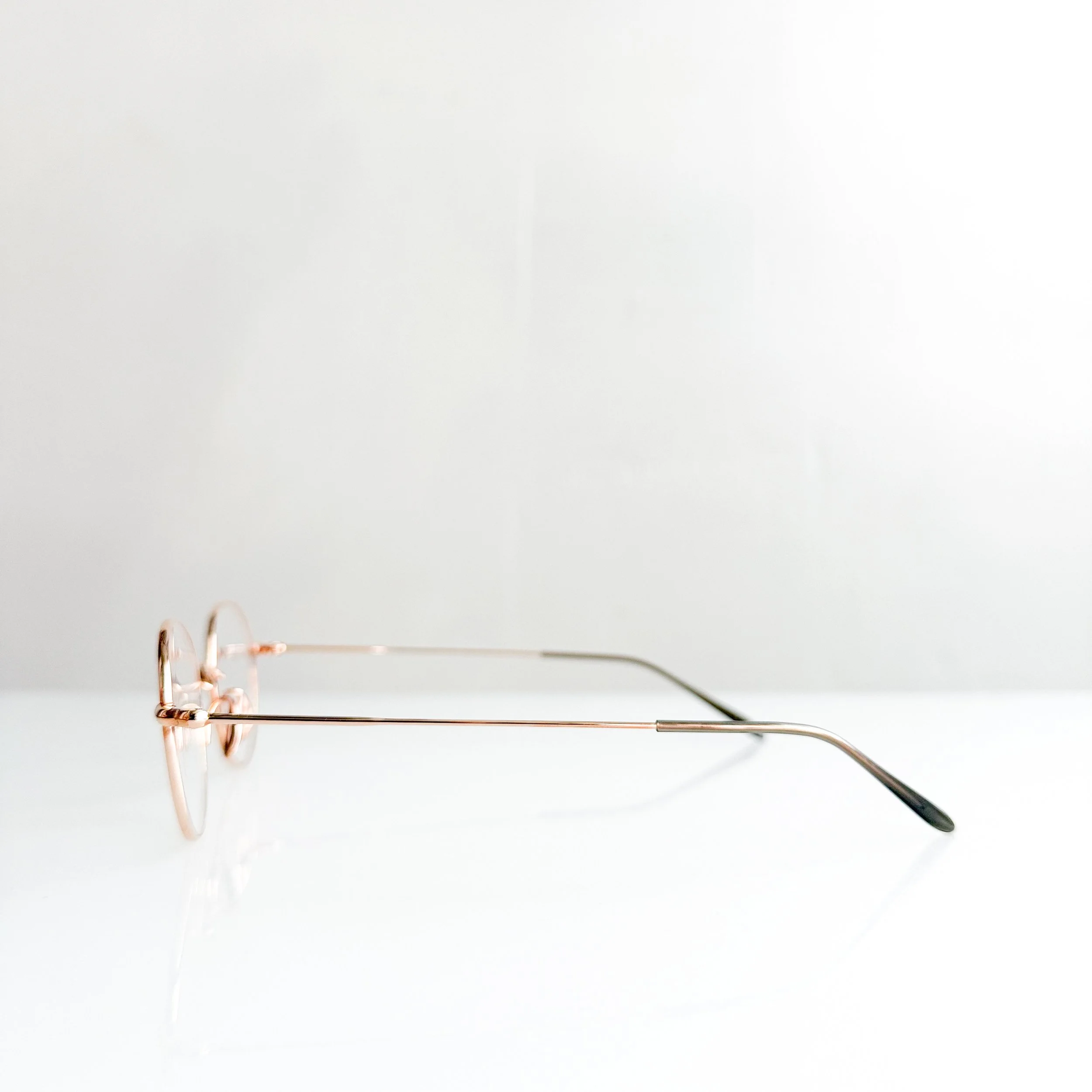 yuichi-toyama-tomoe-u-133-col-5-pink-gold-rose-gold-glasses-3.jpg