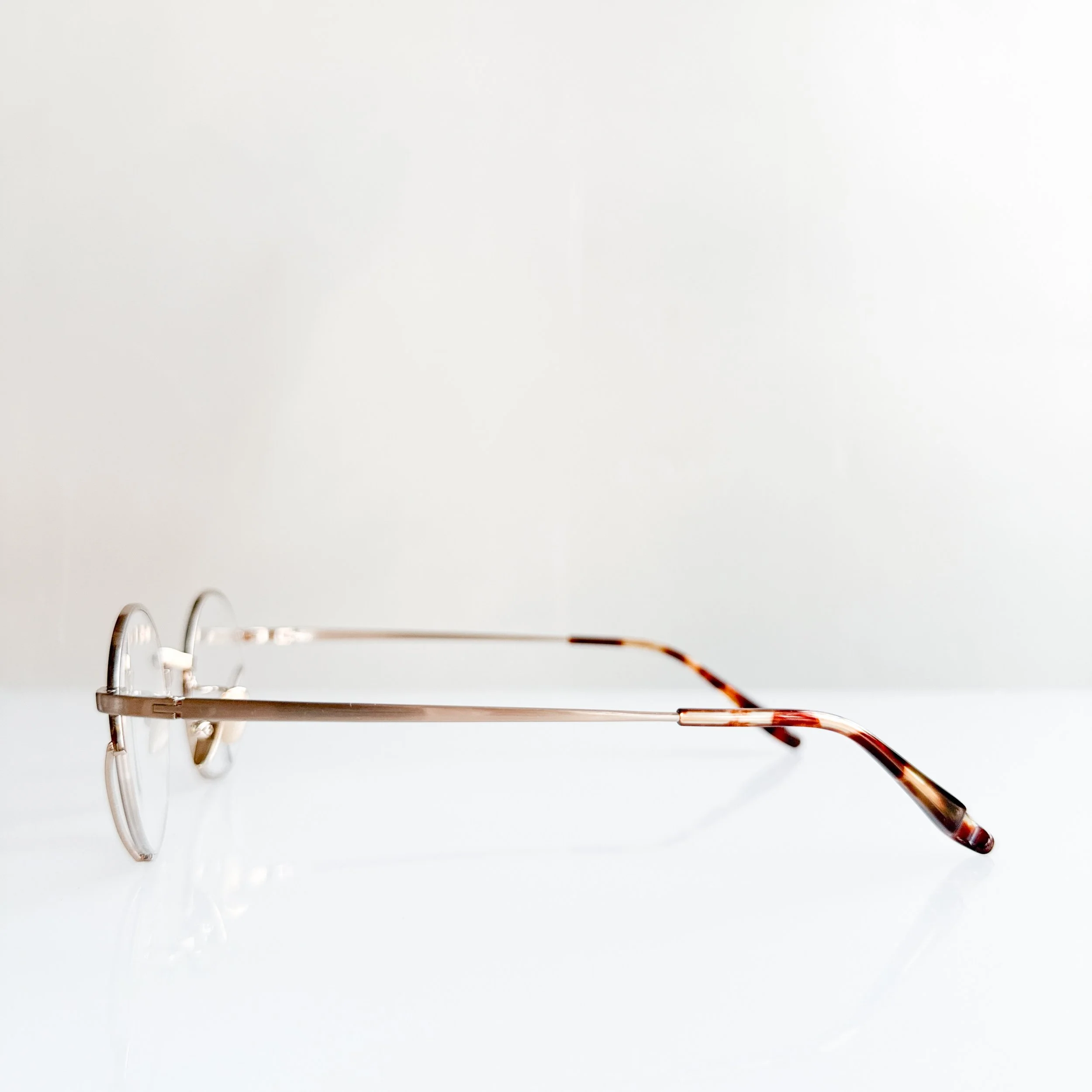 yoshinori-aoyama-ya-030-col-01-shearing-gold-brown-eyewear-7.jpg