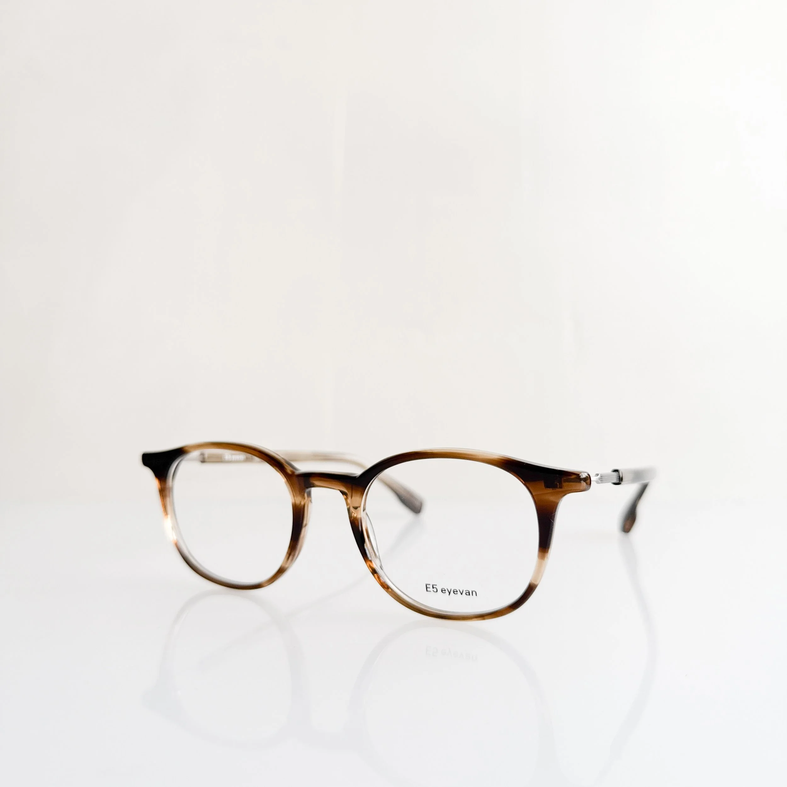e5-eyevan-7285-p22e-color-abst-beta-titanium-glasses-chicago-2.jpg