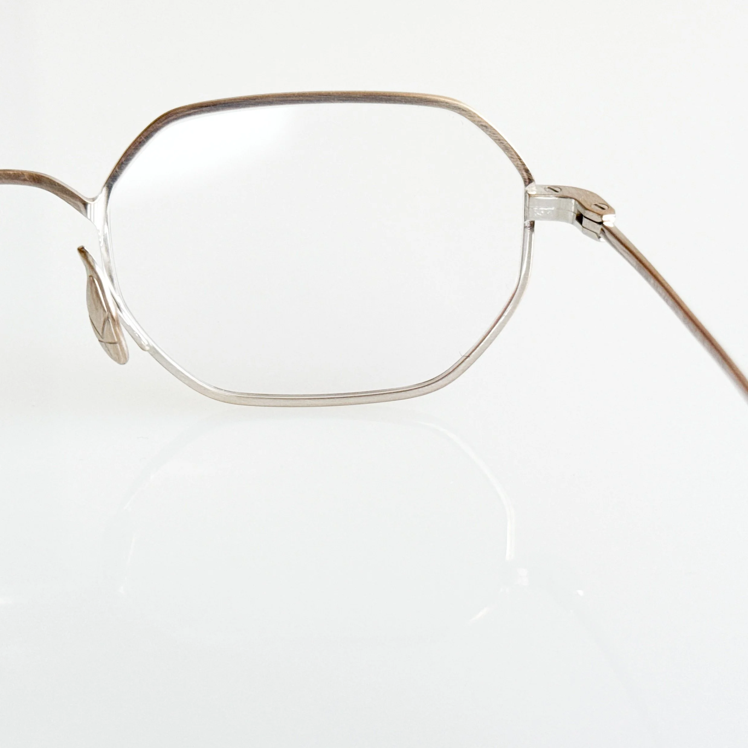 yuichi-toyama-glasses-nathan-u-180-col-3-omomuki-chicago-4.jpg