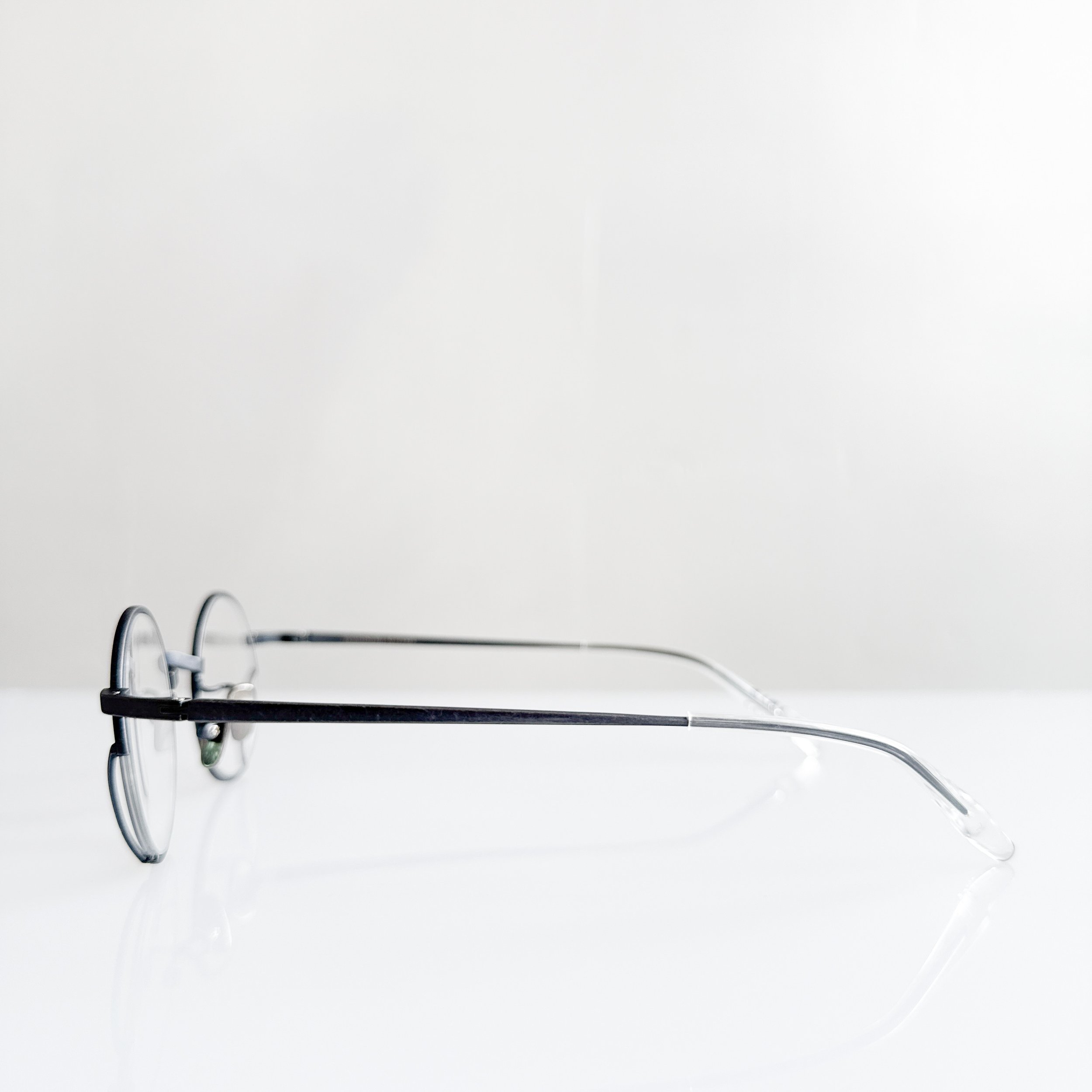 yoshinori-aoyama-glasses-ya-030-col-03-damage-blue-eyewear-3.jpg