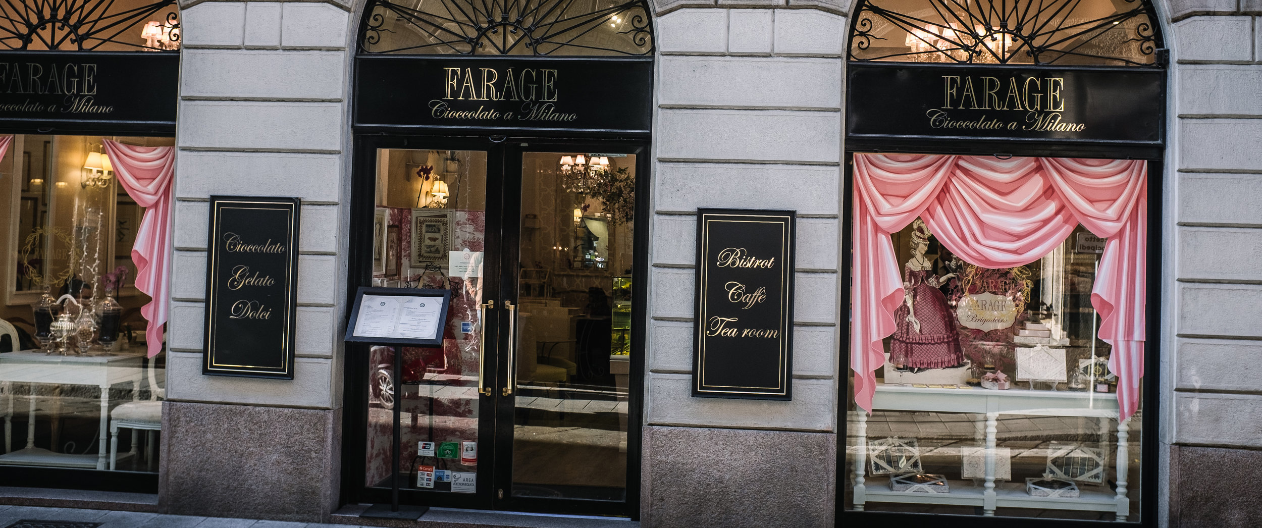 Farage Cioccolato a Milano. Viena iš saldžiausių vietų Milane. Farage Cioccolato a Milano. One of the sweetest place in Milan.