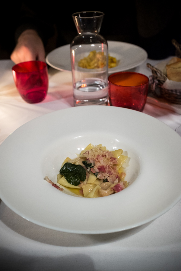 Baretto di San Vigilio. Naminiai bergamietiški ravioli. Baretto di San Vigilio. Homemade Bergamo style ravioli.