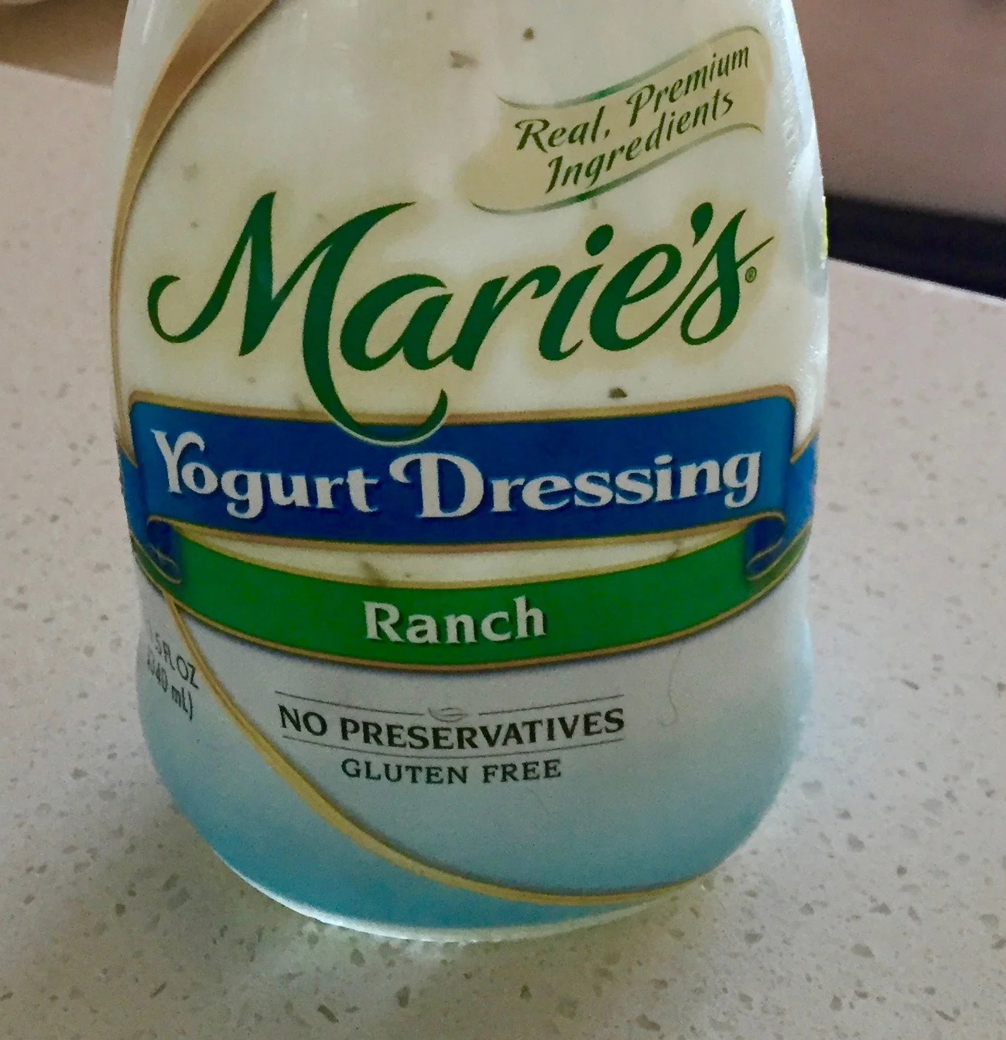 Padažai ir pažadai salotoms