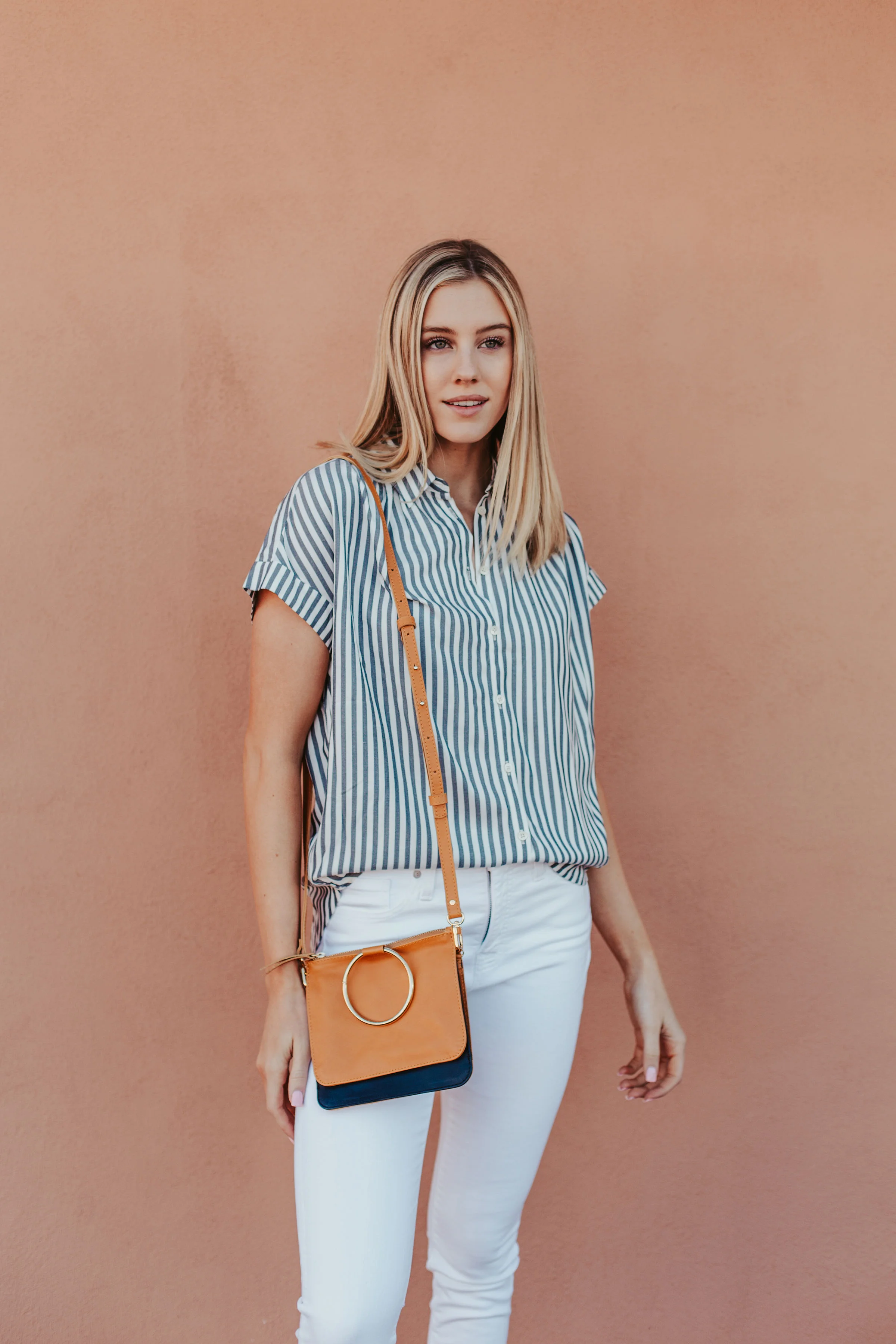 JOY CROSSBODY IN SOFT CAMEL