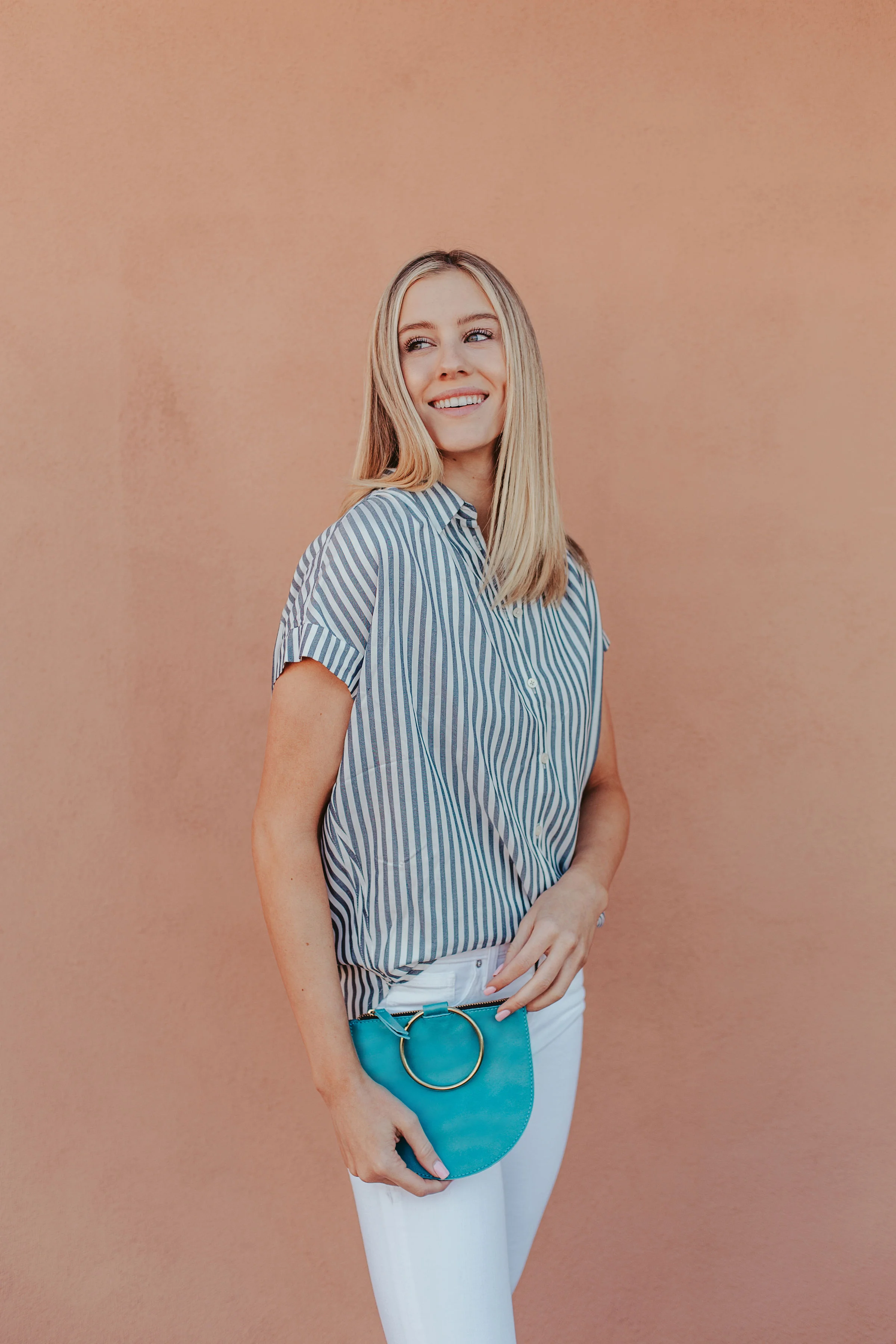 JOY POUCH LARGE IN SOFT TURQUOISE