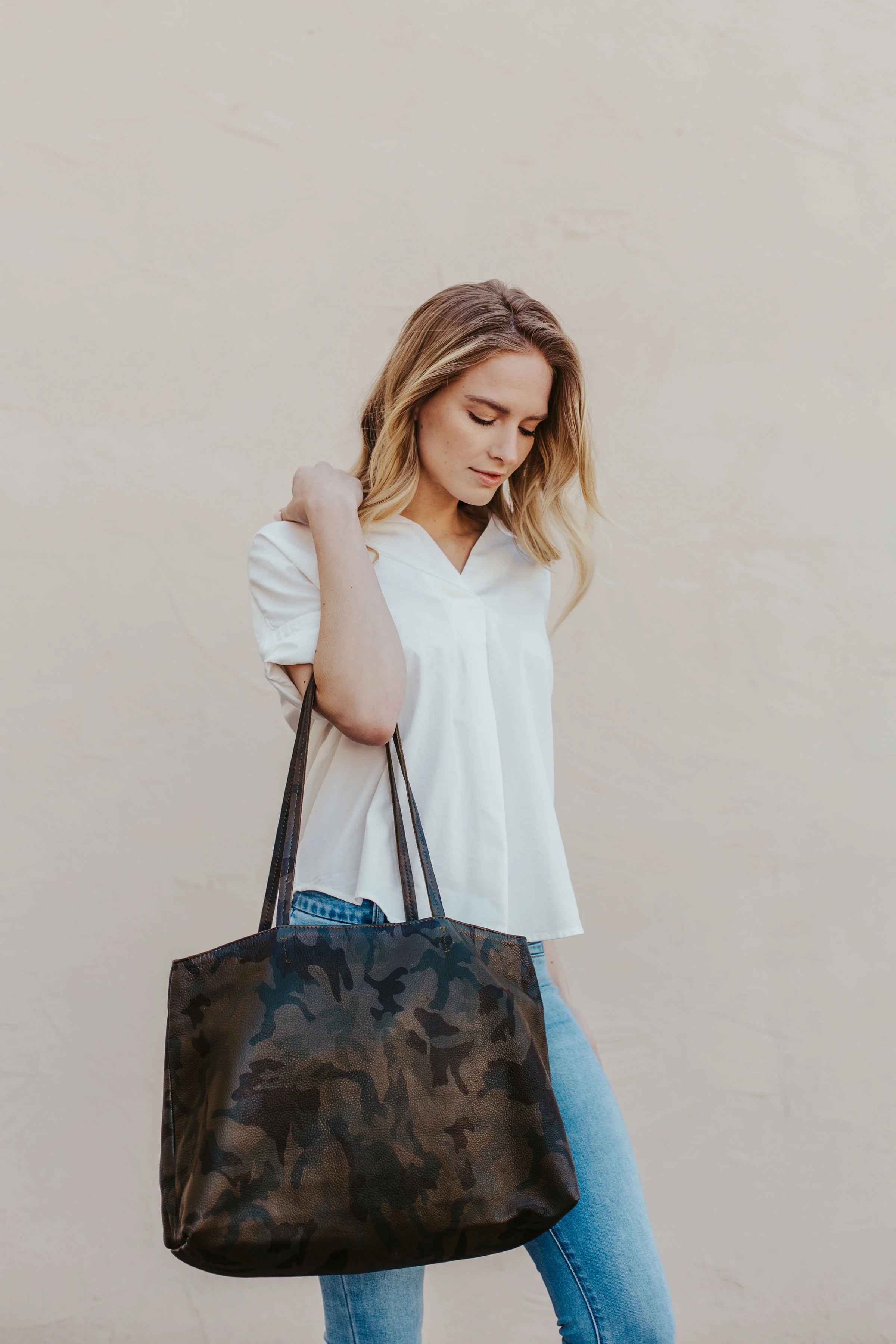 STATEMENTS TOTE IN GREEN CAMO