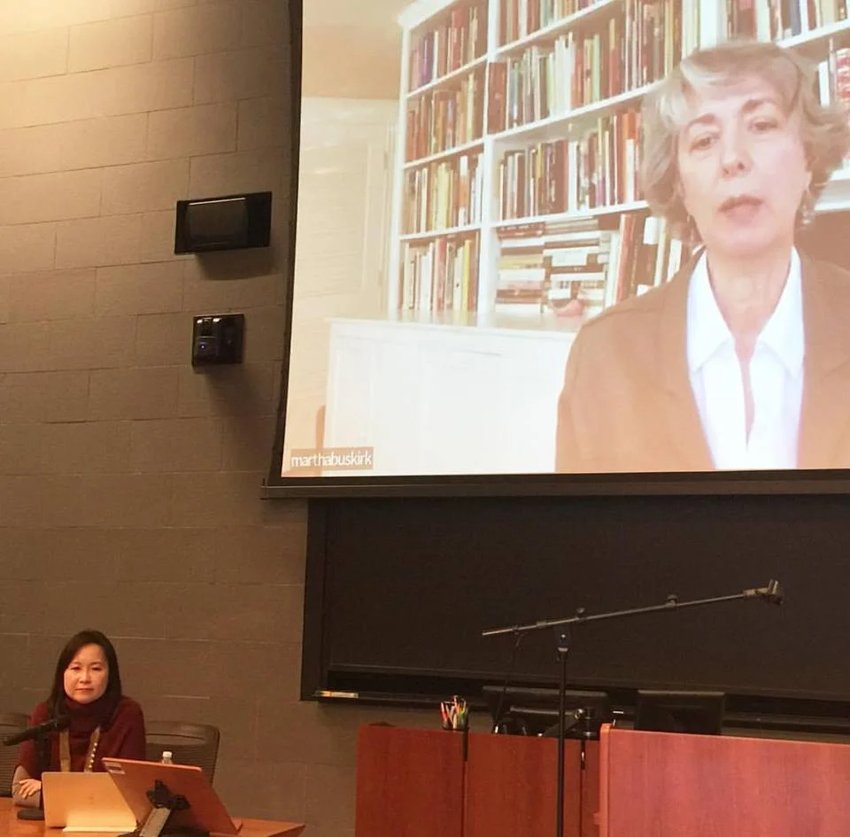 Joan Kee and Martha Buskirk discussing contracts, artists' foundations, and conceptual art, at Cornell Law School (March 2017).