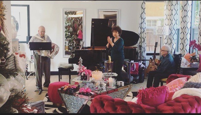 ✨#tbt to last Christmas! 🎄Our family celebration included Mauricio Martinez Sr singing w/ my parents. ❤️ Did you know that Mauricio was a well loved and popular band leader in the 1980&rsquo;s opening up for many big name bands??? Happy #NewYear fri