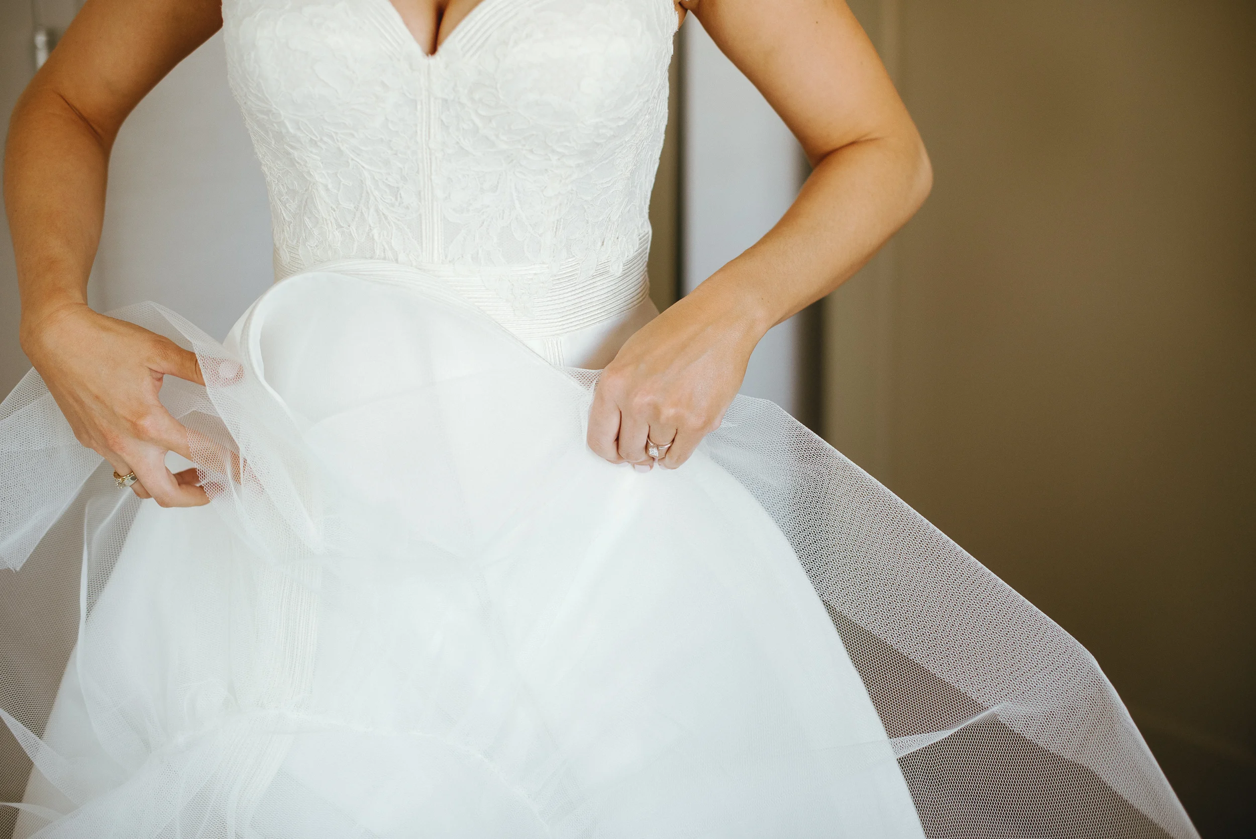 Philadelphia-PA-wedding-Photographer-the-ballroom-at-ellis-preserve-Malvern-prep-peaberry-photography-8.jpg