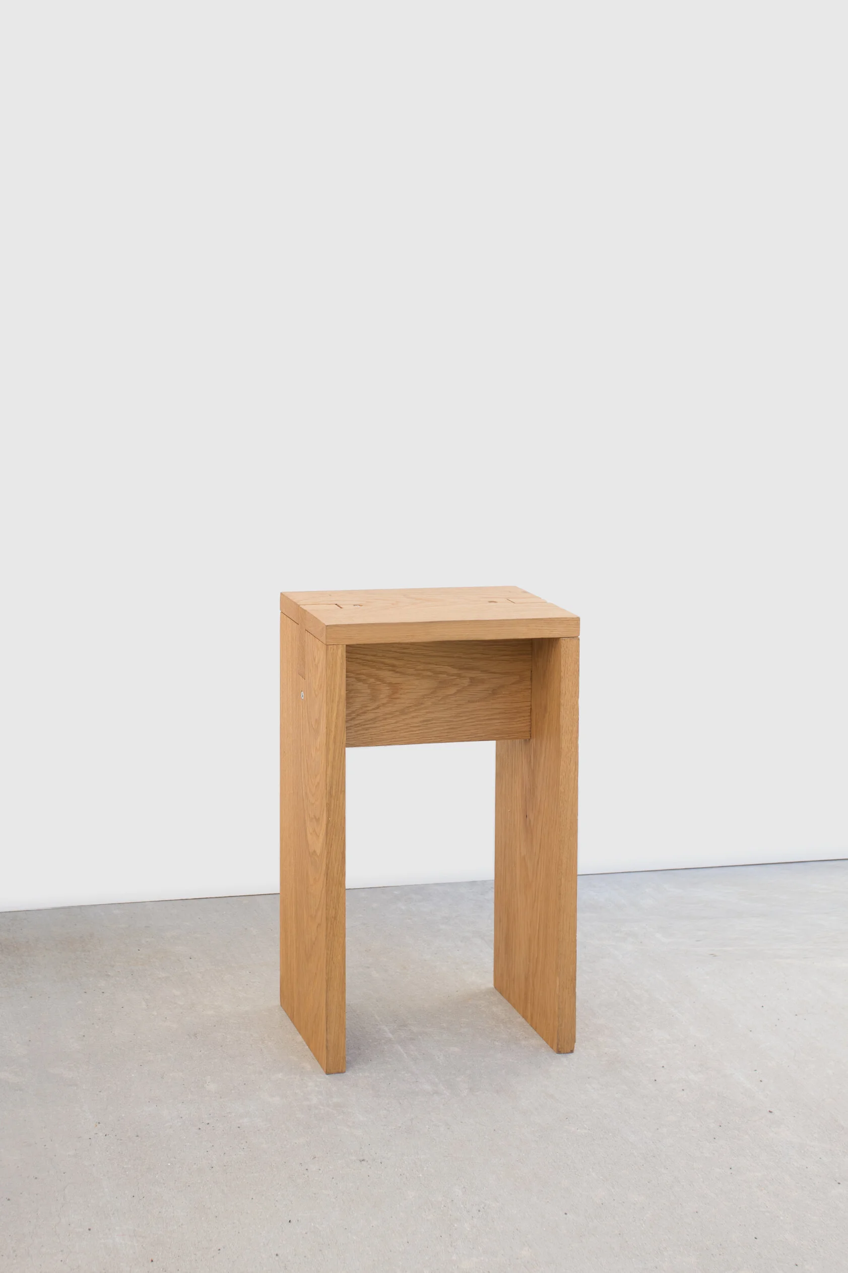 stool1.JPG