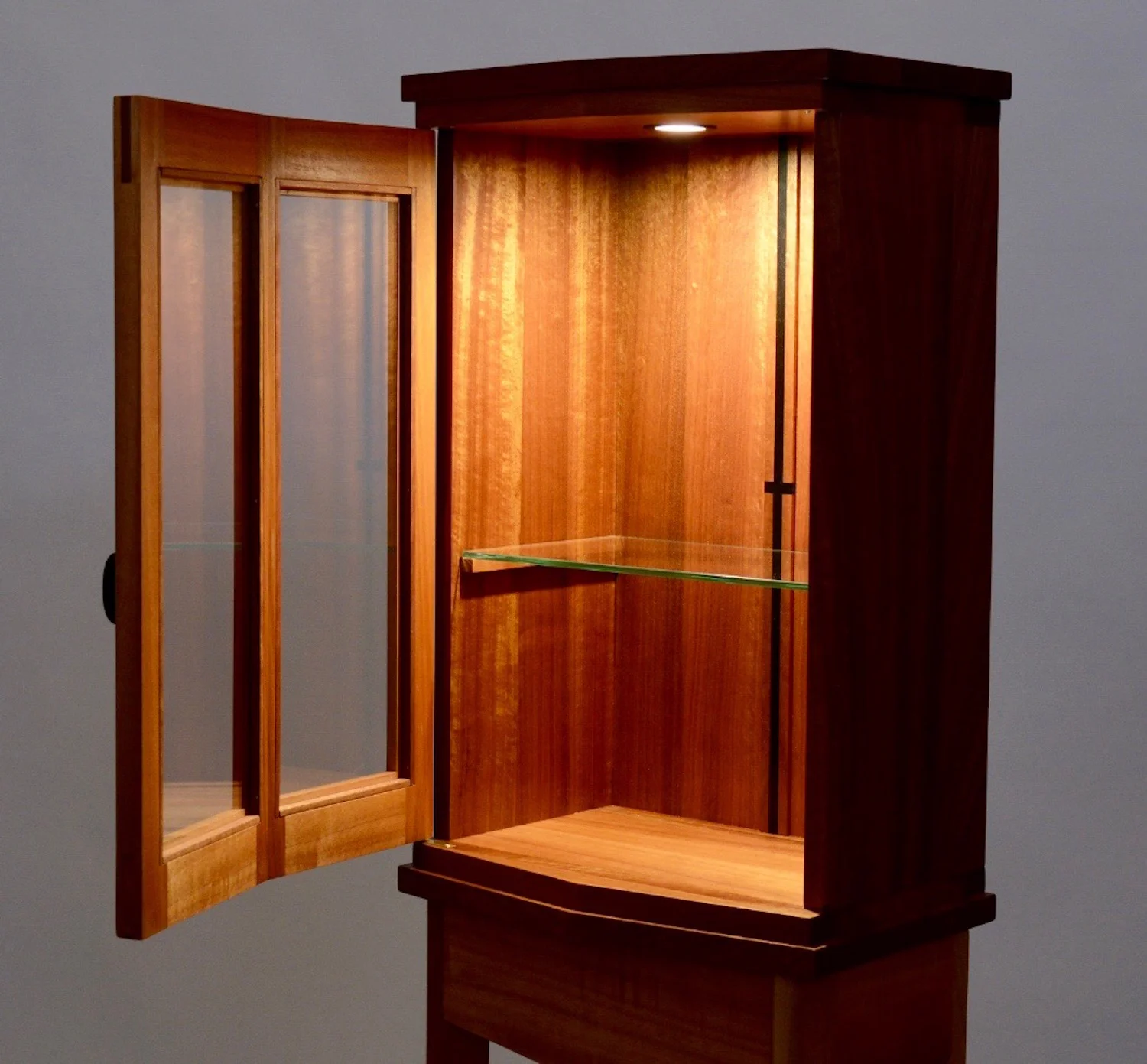 Showcase Cabinet