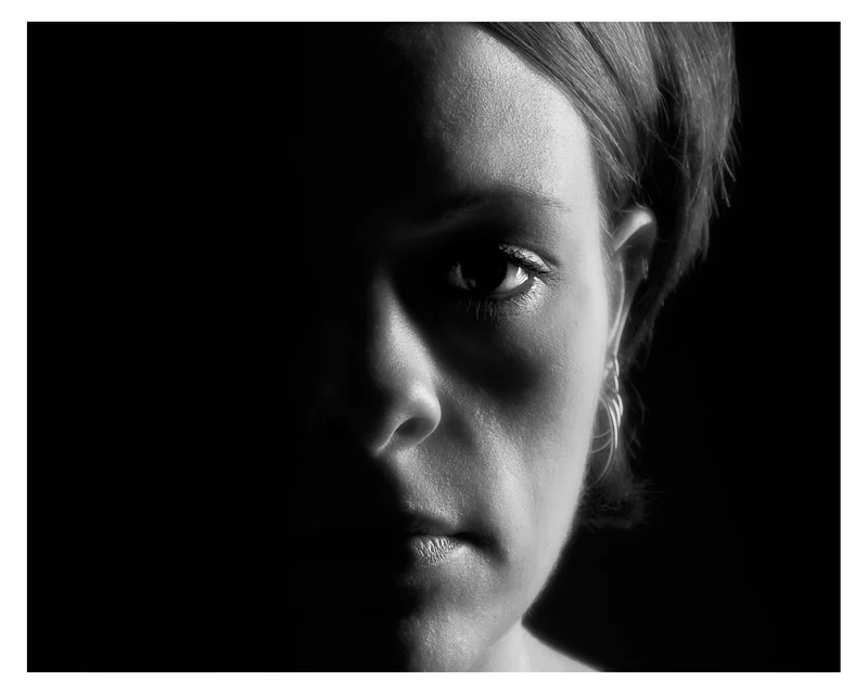 HighContrast_B&W_8x10_800x640.jpg
