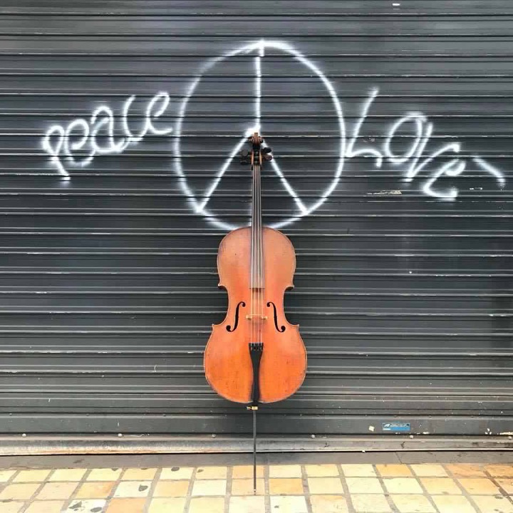 Peace, love, and cello in Arras
