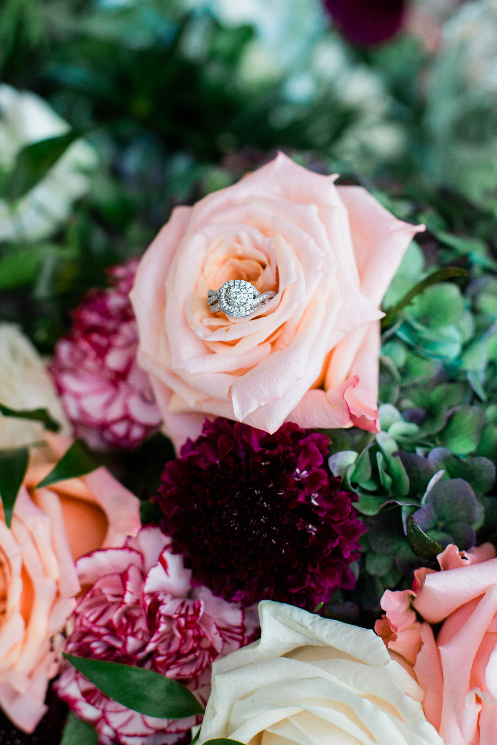 wedding-flowers-ring-chattanooga-photographer