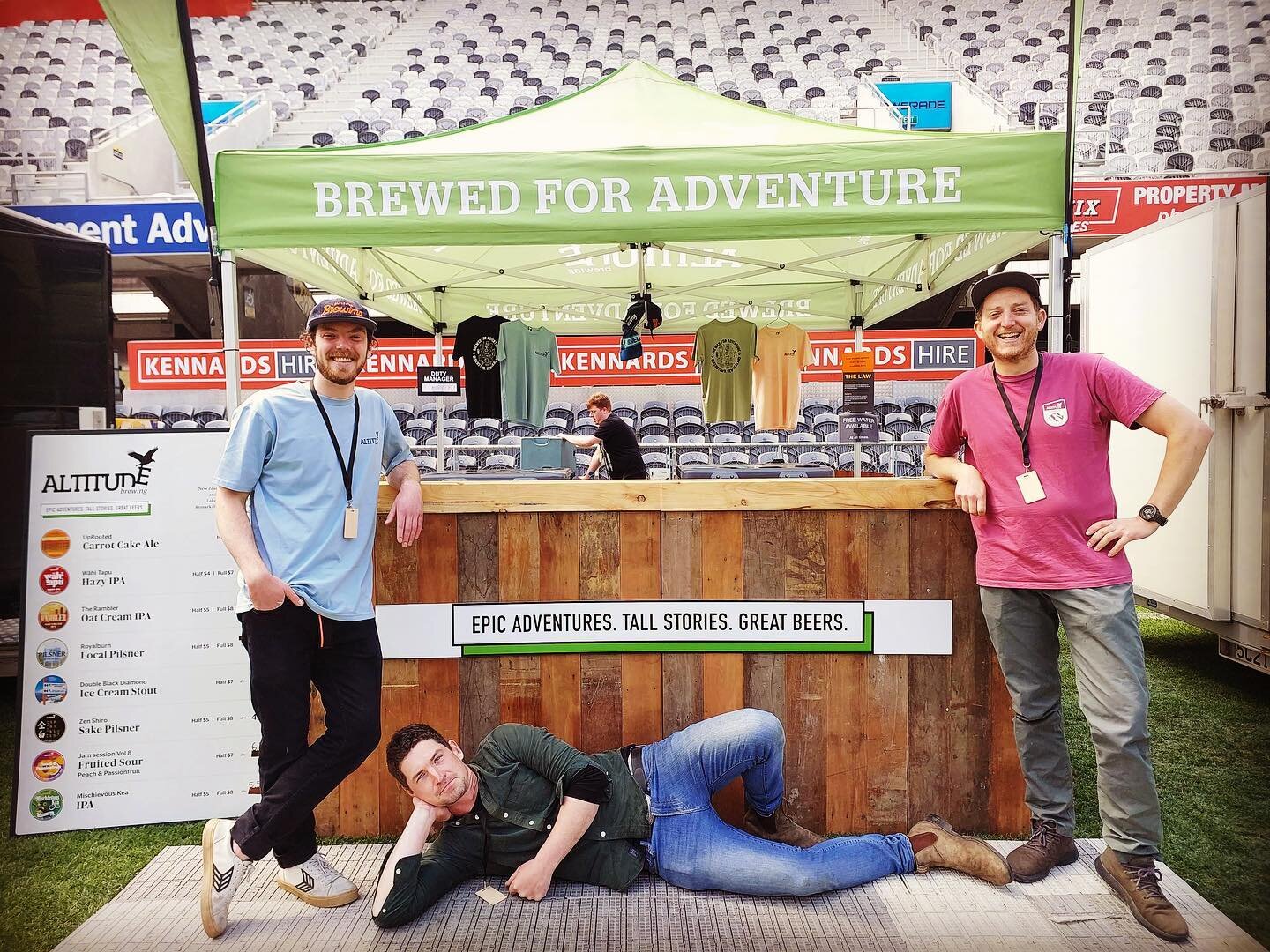 This is what you see when you look up thirst-trap in the encyclopaedia.
.
.
.
#altitudebrewing #dcbff #thirst #queenstownbrewers #whakatipu #craftbeer #beerfest #dunedin #thirst-trap #menatwork