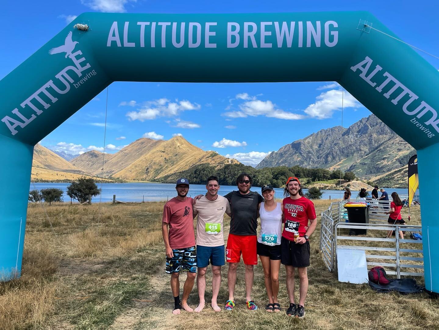 What a team! Absolutely top drawer performances from everyone at @shotovermoonlight with (l to r) Eliott 30k, Peter 21k, Eddie 10k, Claire 10k and Dan 42k. Huge thanks to the Foster Family for hosting, and congrats to all of the winners, especially t