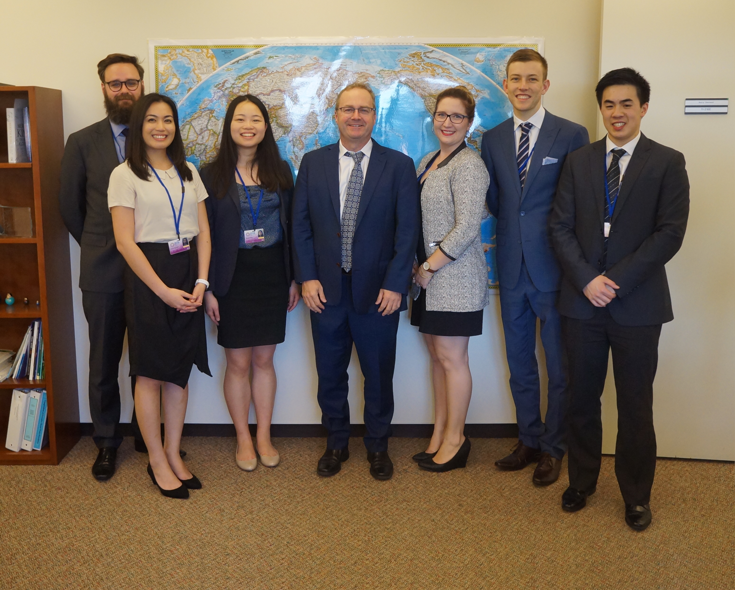 (L-R) Dominic Rose (Sir Walter Murdoch School of Public Policy and International Affairs) Almira De Vera (University of South Australia), Susan Deng (UNSW Co-op Scholar), Mr Barry Sterland (IMF Executive Director), Sarah-Joy Pierce (QUT Business School), Tom Perfrement (UNSW Co-op Scholar), Tony Chen (University of Melbourne, Faculty of Business and Economics)