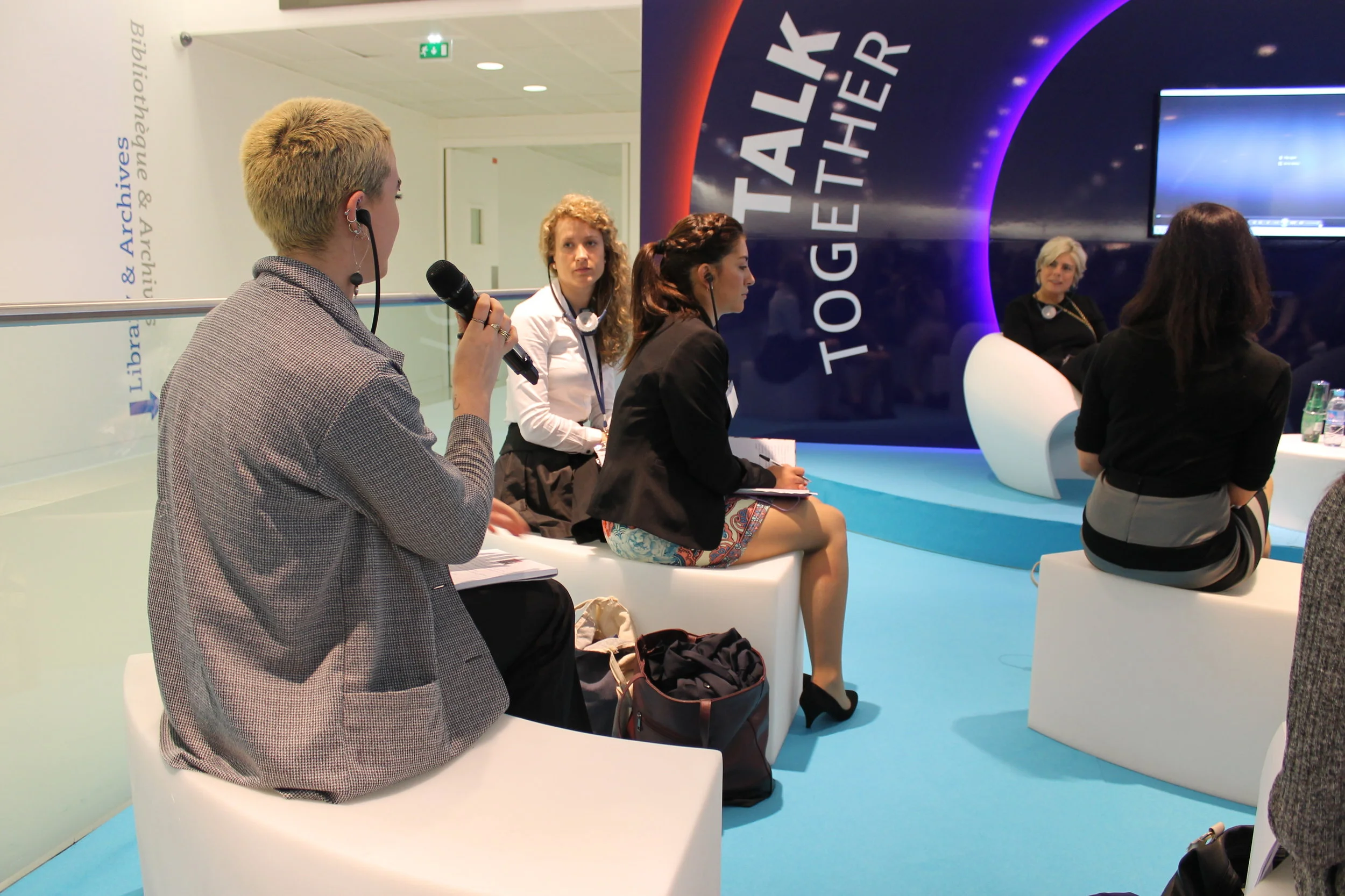 our scholars sharing their opinions at an interactive workshop at the oecd forum (paris, 2016)
