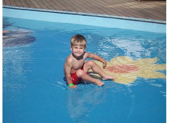 E in pool on cruise 2007.jpeg