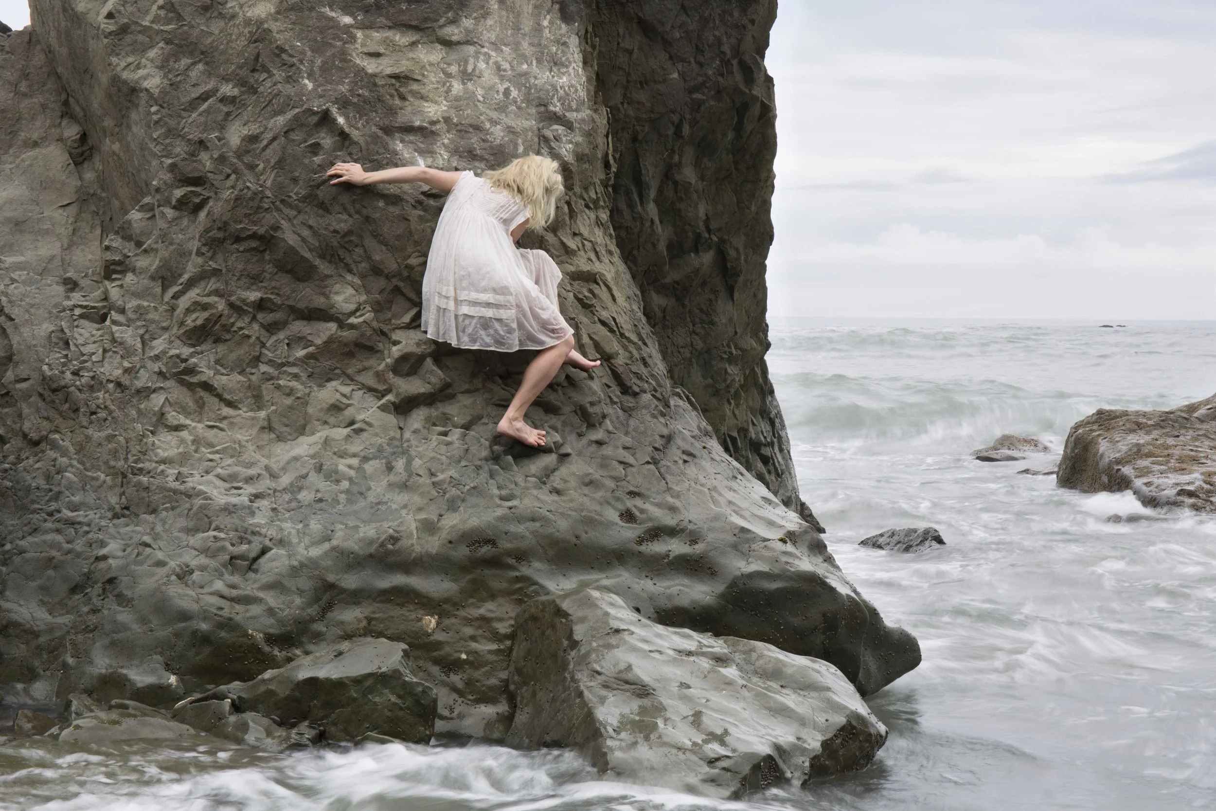 Equanimity_5_KaraleeKuchar_Wall_L.jpg