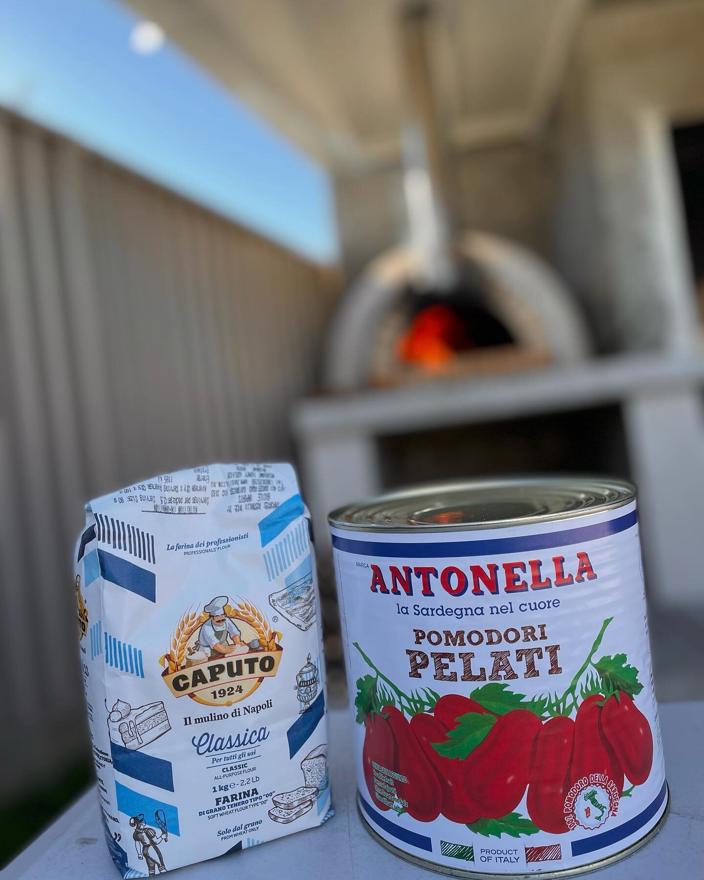 Using great ingredients is key to making a great #pizza 🥫🍕