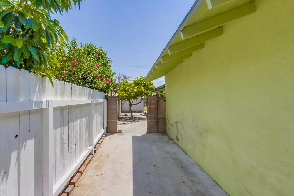 1524-s-broadmoor-ave-043_web.jpg