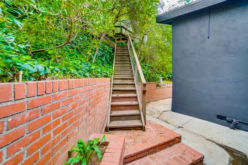 9044-hollywood-hills-rd-2-094_web.jpg